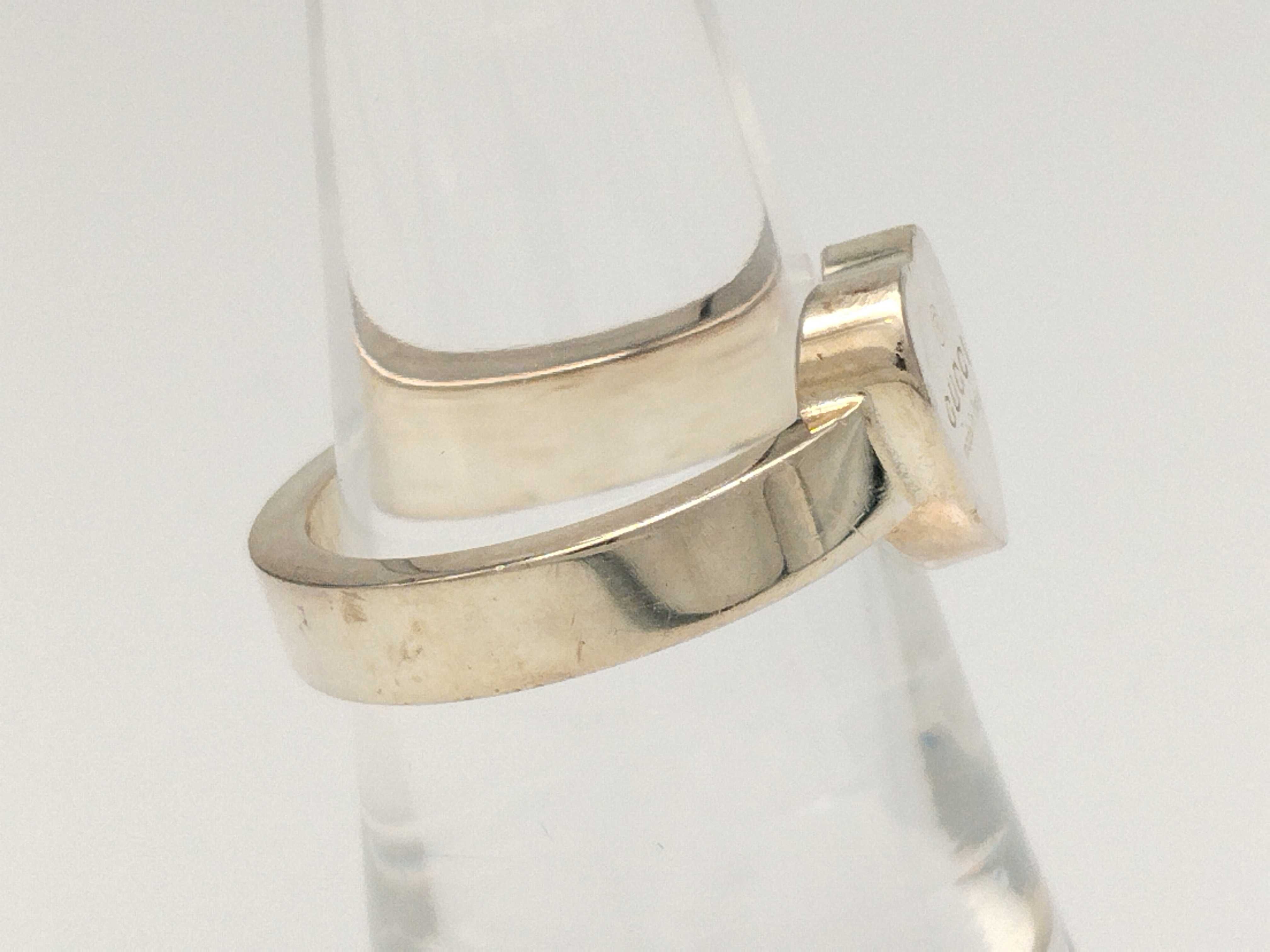 (Gucci) trademark heart logo plate sterling silver (925) ring. — view 4