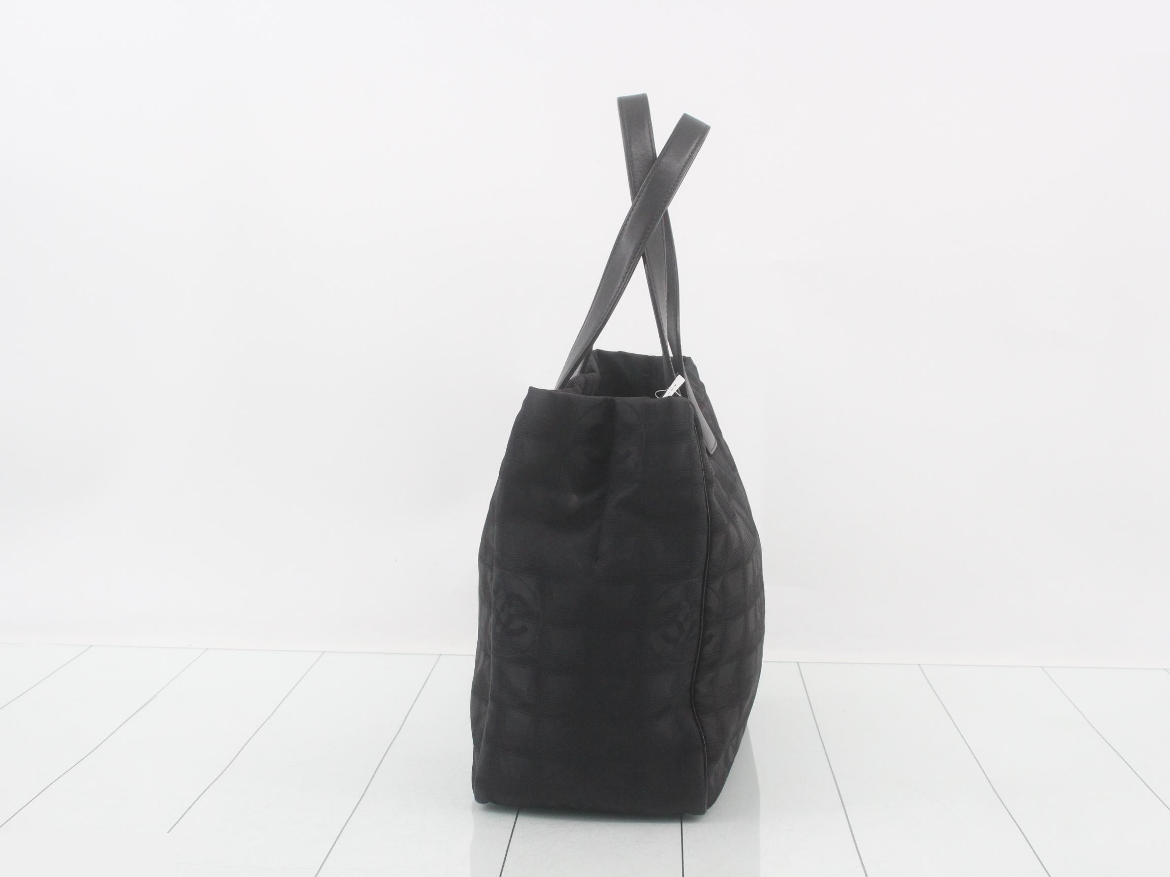 New Travel Line (Bags) - Tote Bag, Item No. 12 — view 4