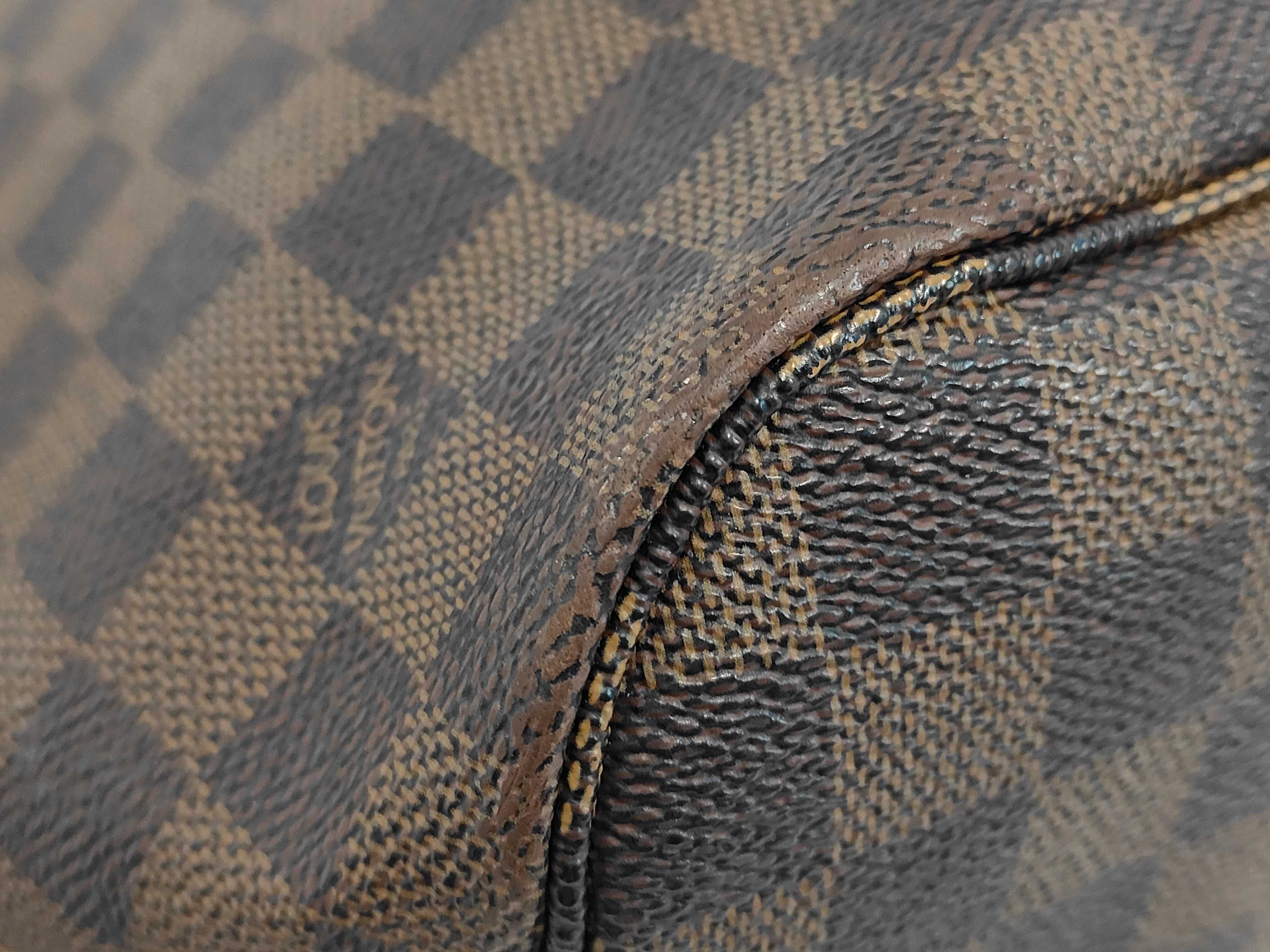 Damier Neverfull MM Tote Bag — view 3
