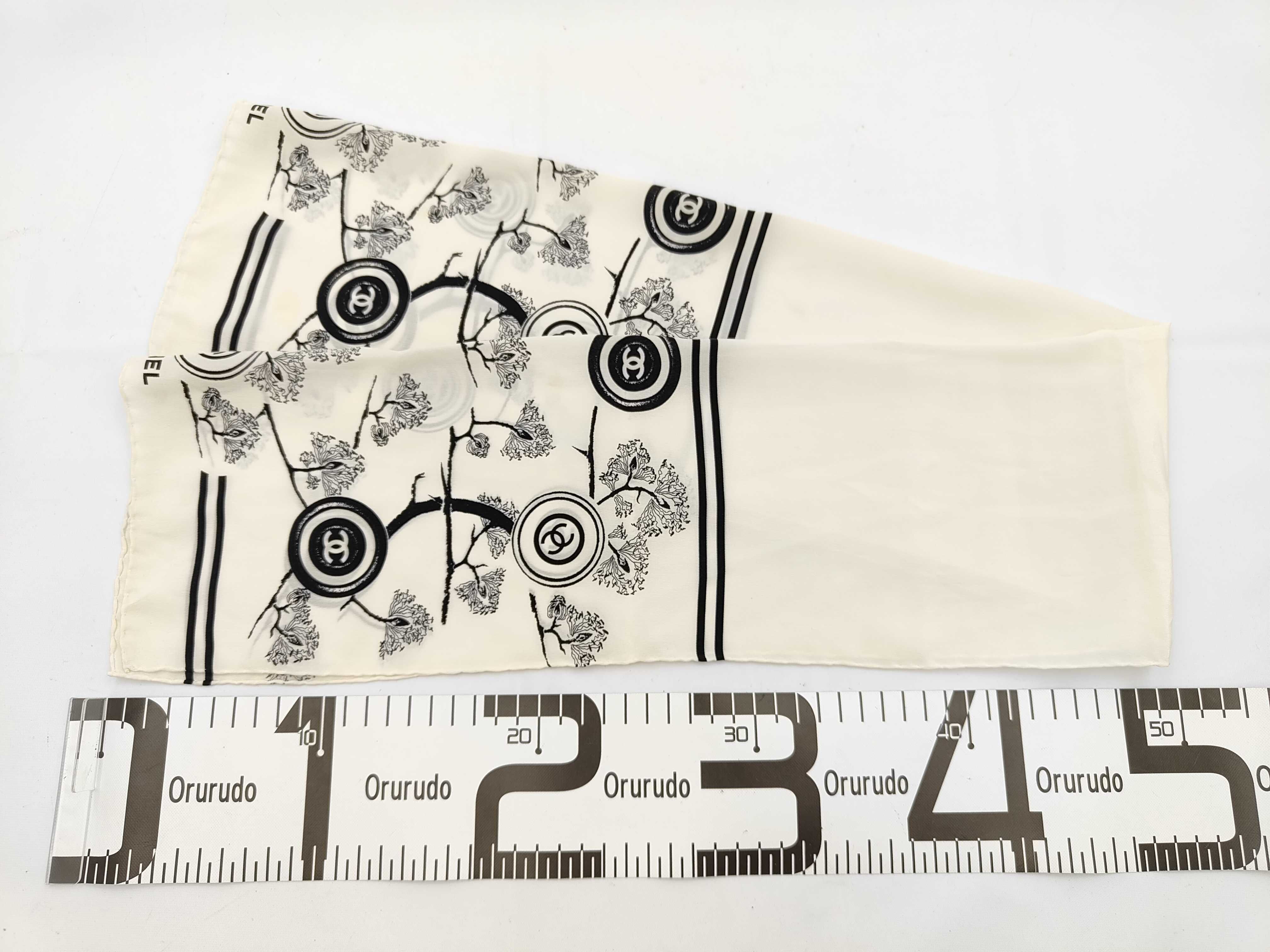 Serial number unknown / Scarf / Silk Other accessories — view 2