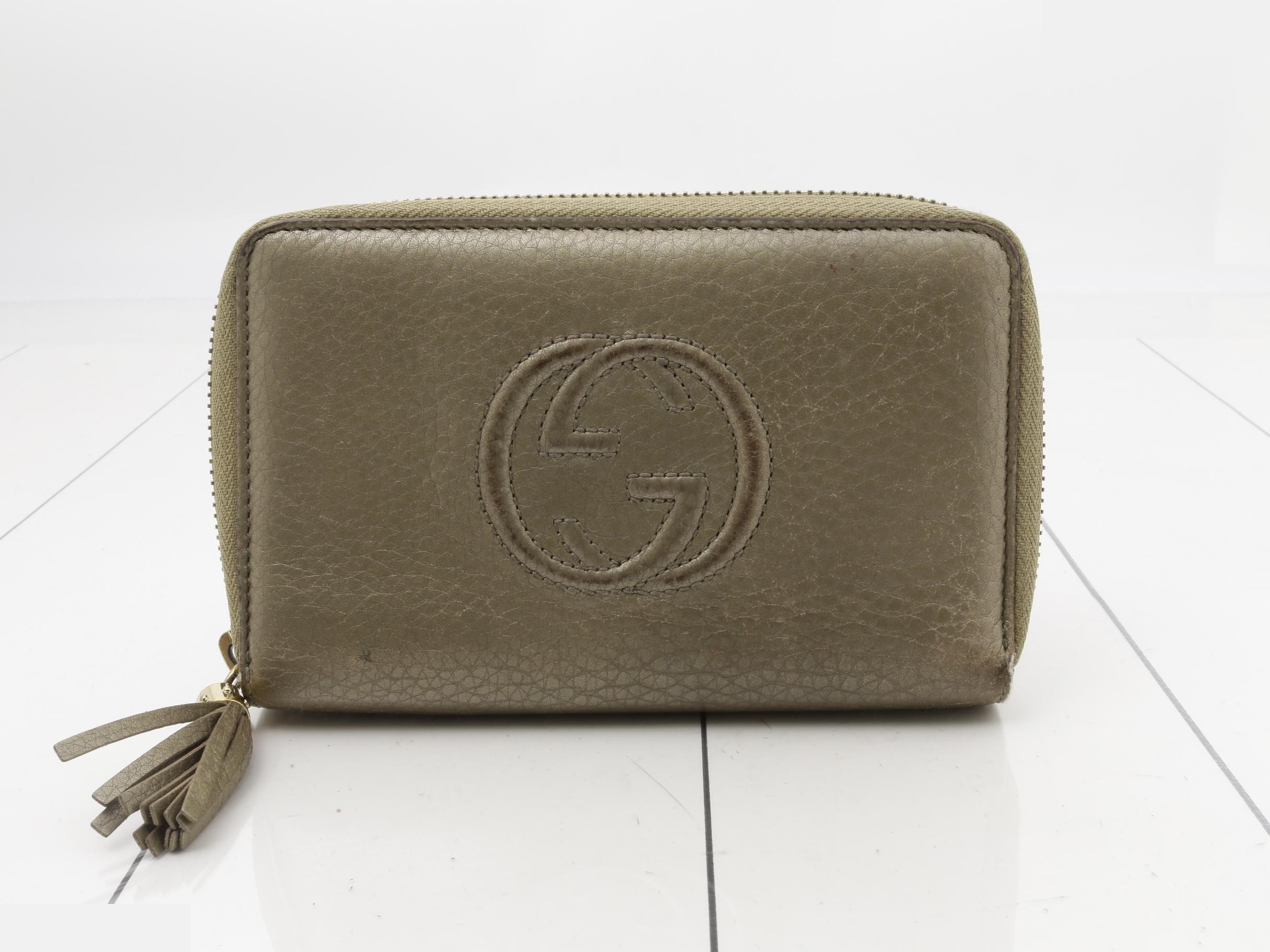 Interlocking G Wallet