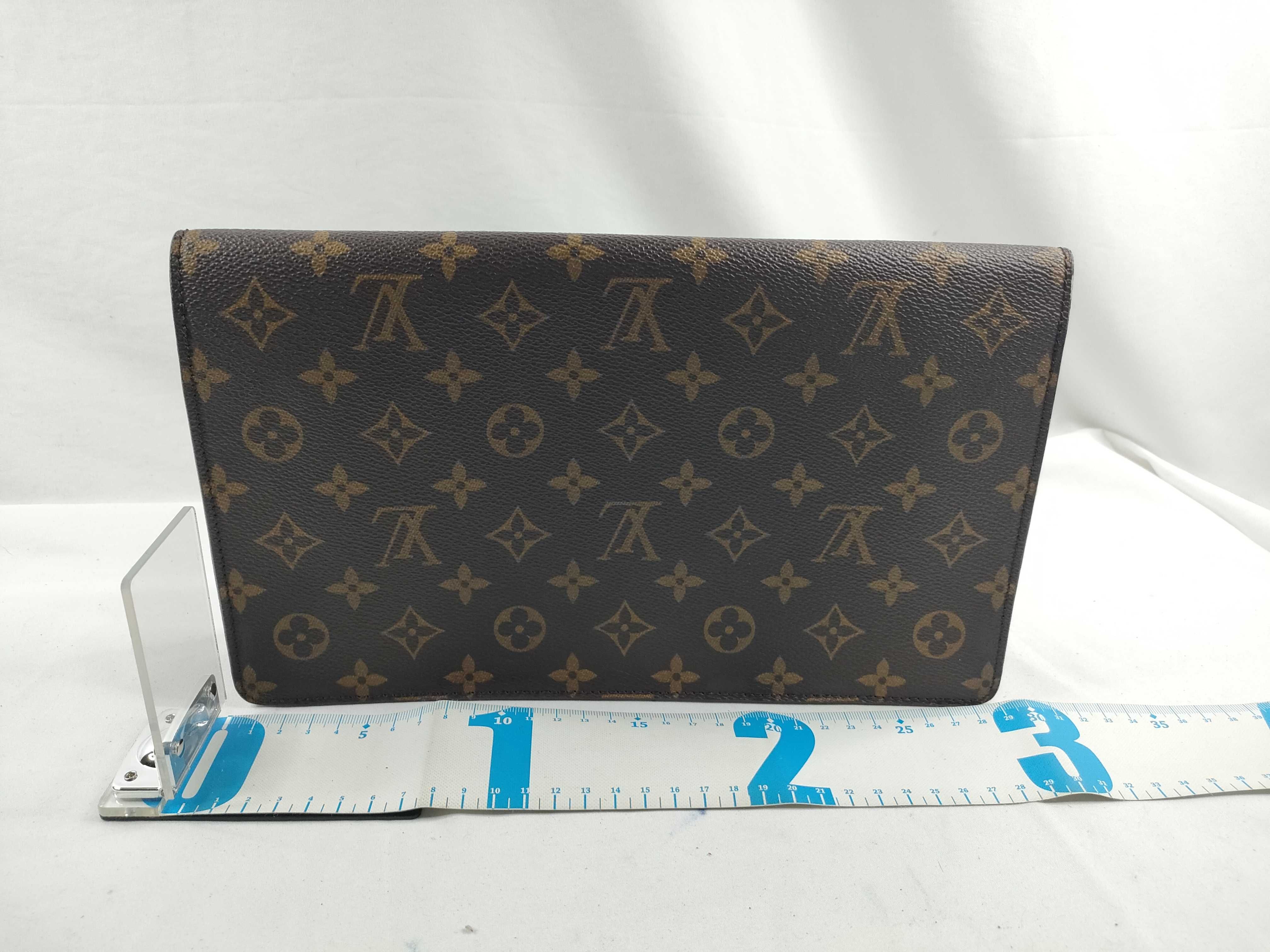 Monogram M51788 Monogram Chaillot Second Bag Clutch Bag — view 2