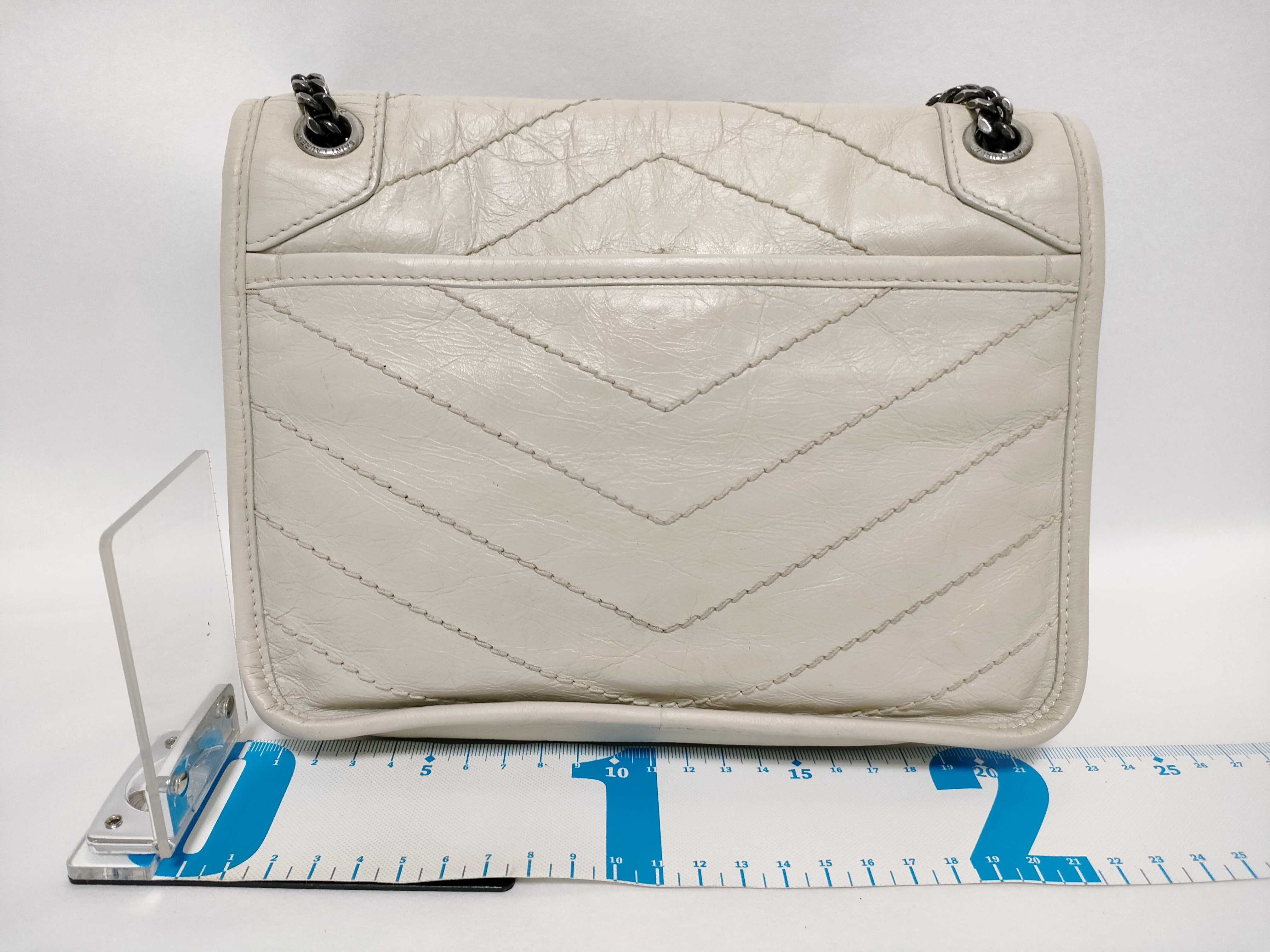 ID- Paris Niki Baby Leather Chain Shoulder Bag White 633160 Shoulder Bag — view 2