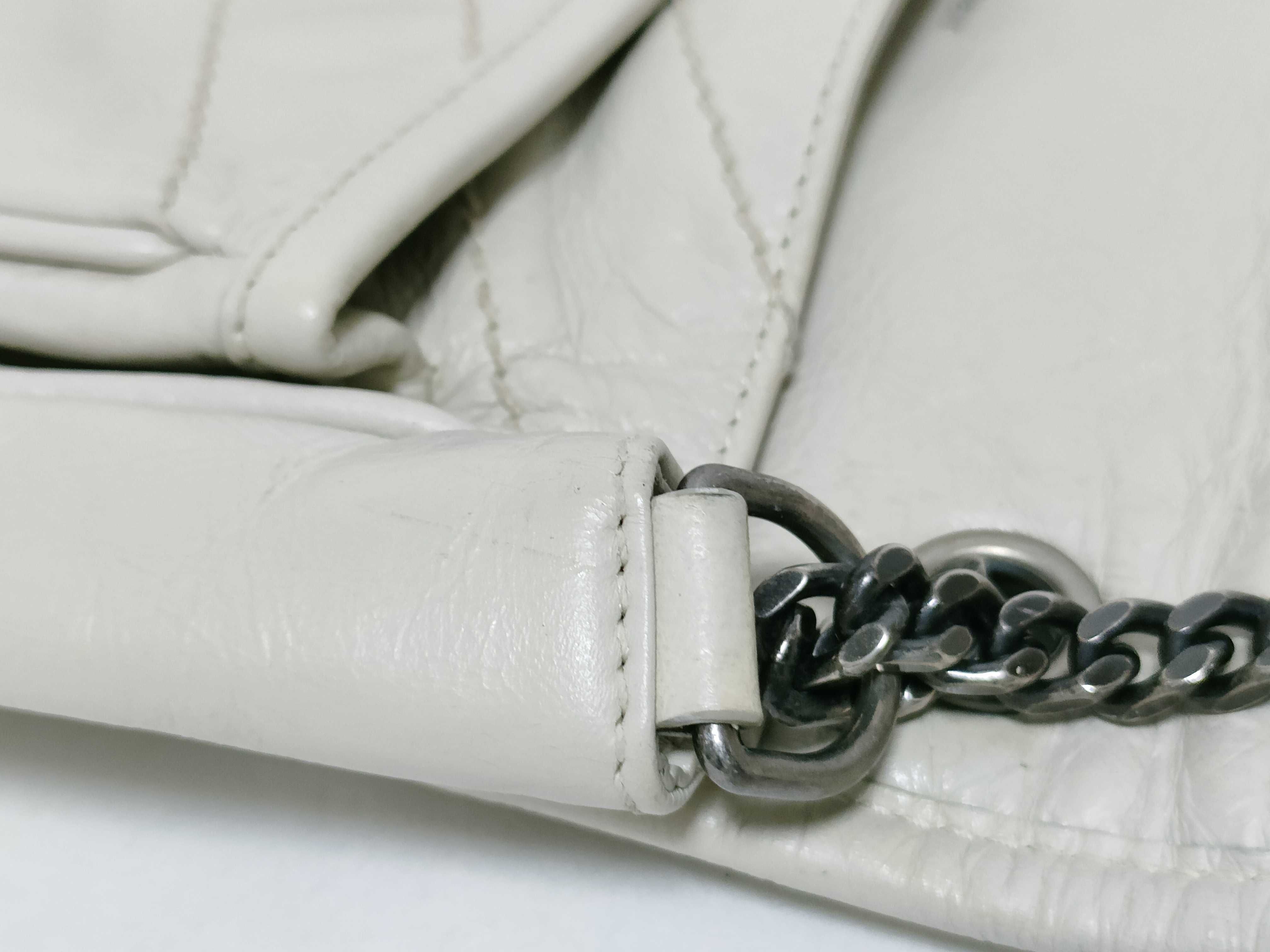 ID- Paris Niki Baby Leather Chain Shoulder Bag White 633160 Shoulder Bag — view 5