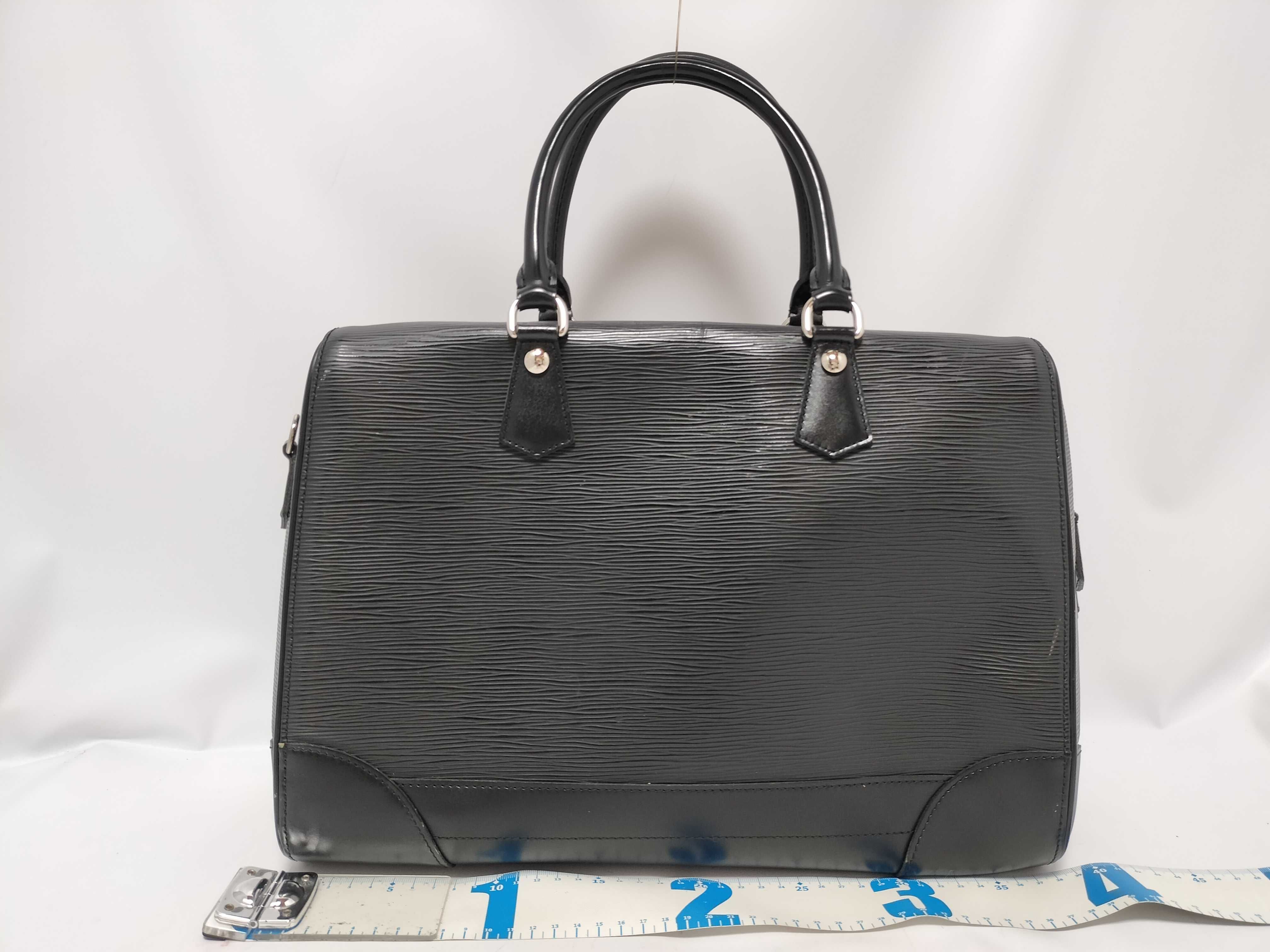Epi Bourget/Epi/Noir/M42392/CA2097 Handbag — view 2