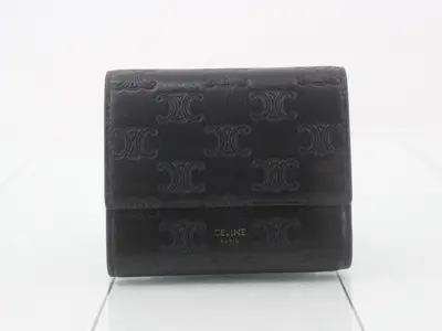 Other lines: Bags and leather wallets