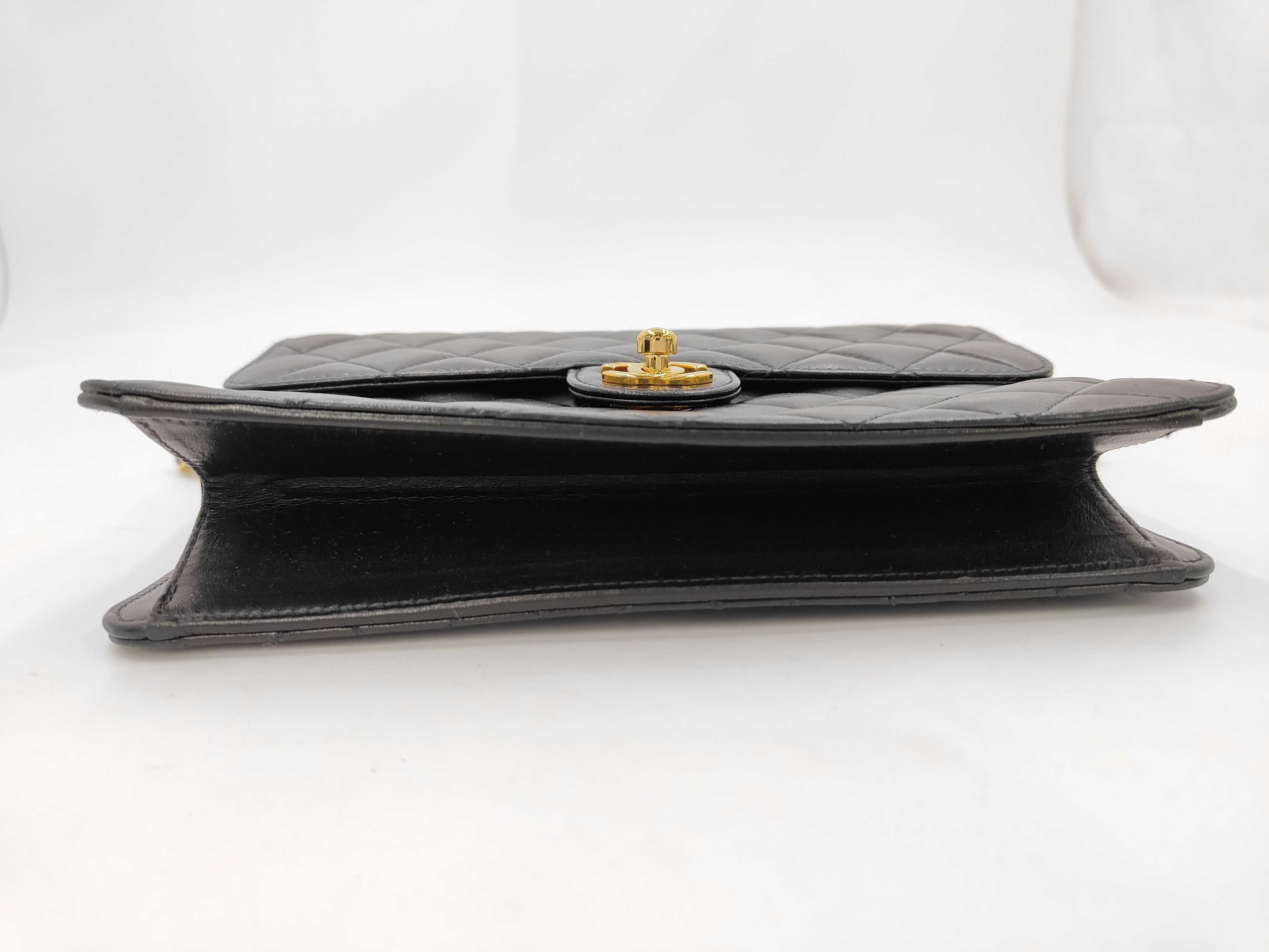 Matelassé Lambskin Chain Shoulder Bag 6333909 Shoulder Bag — view 6