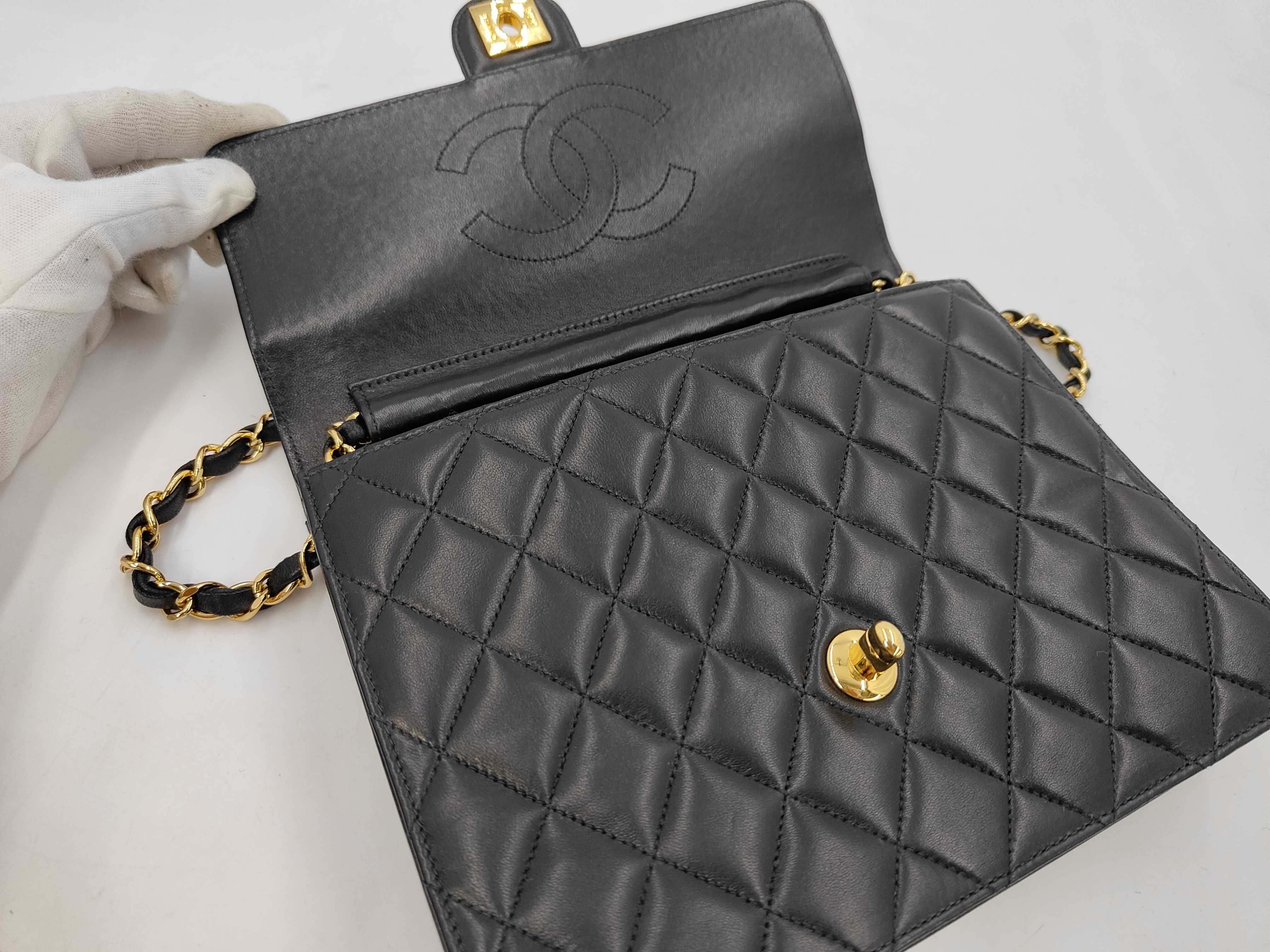 Matelassé Lambskin Chain Shoulder Bag 6333909 Shoulder Bag — view 8