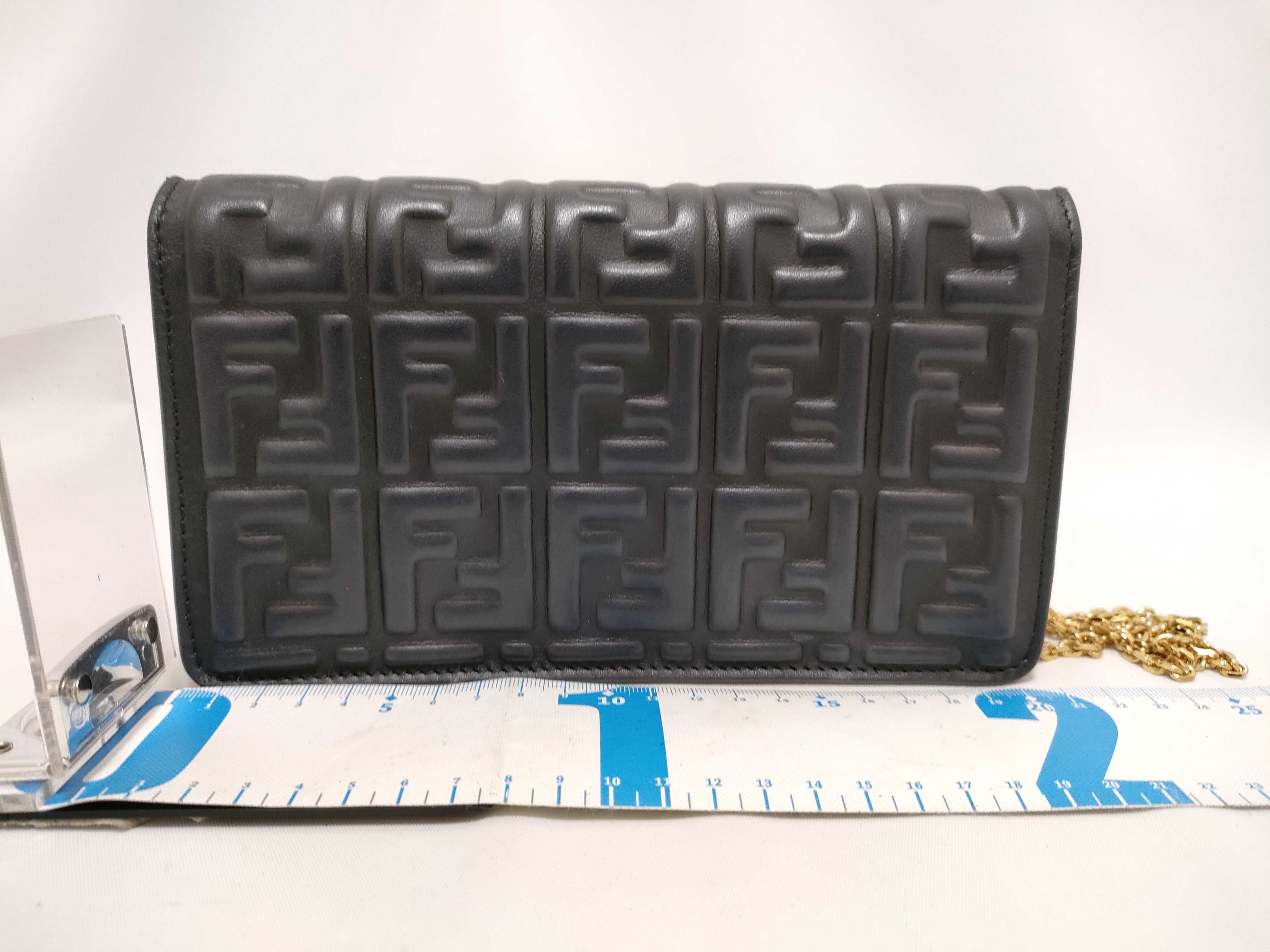 chain bag, black shoulder bag — view 2