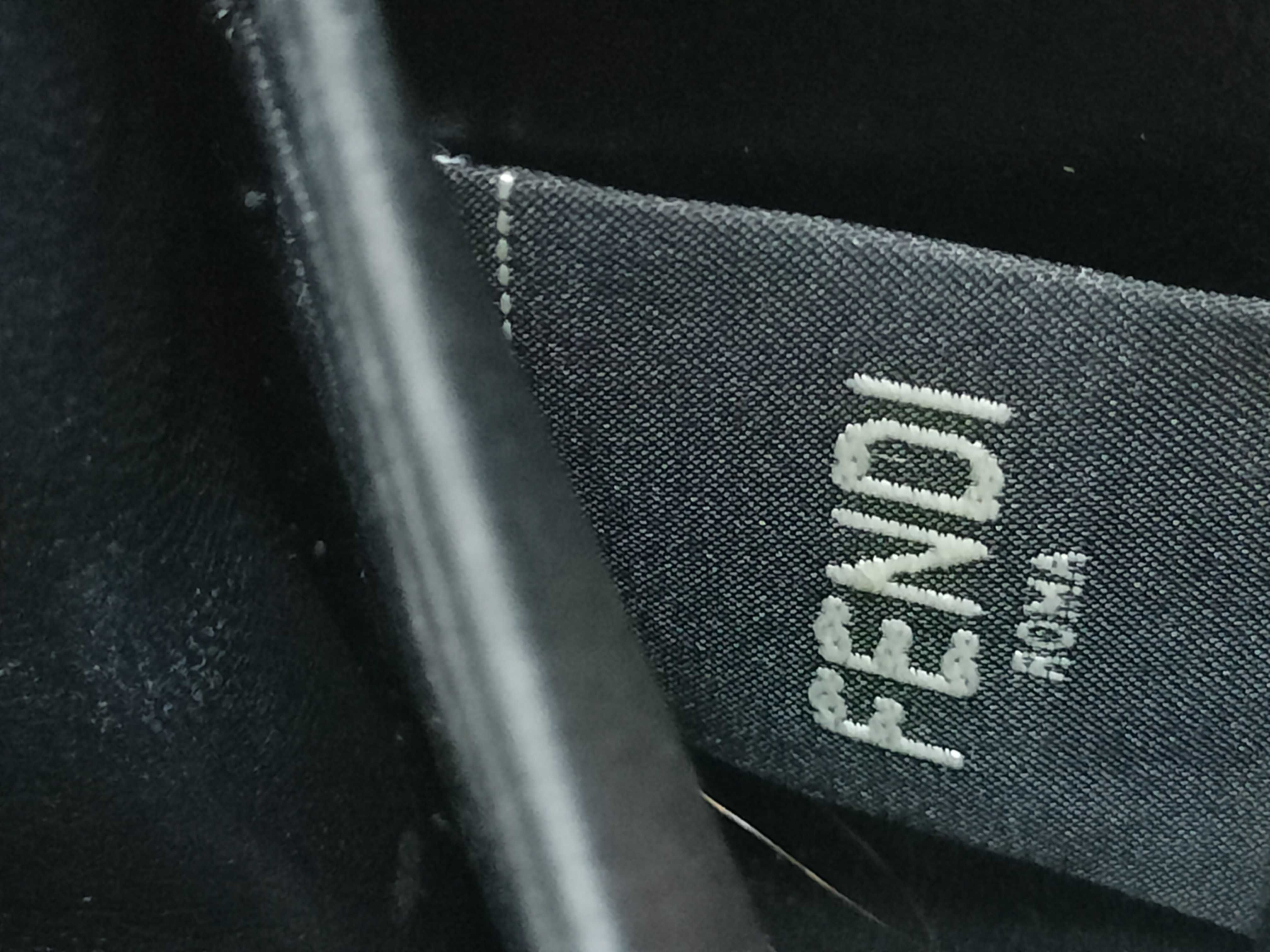 chain bag, black shoulder bag — view 14