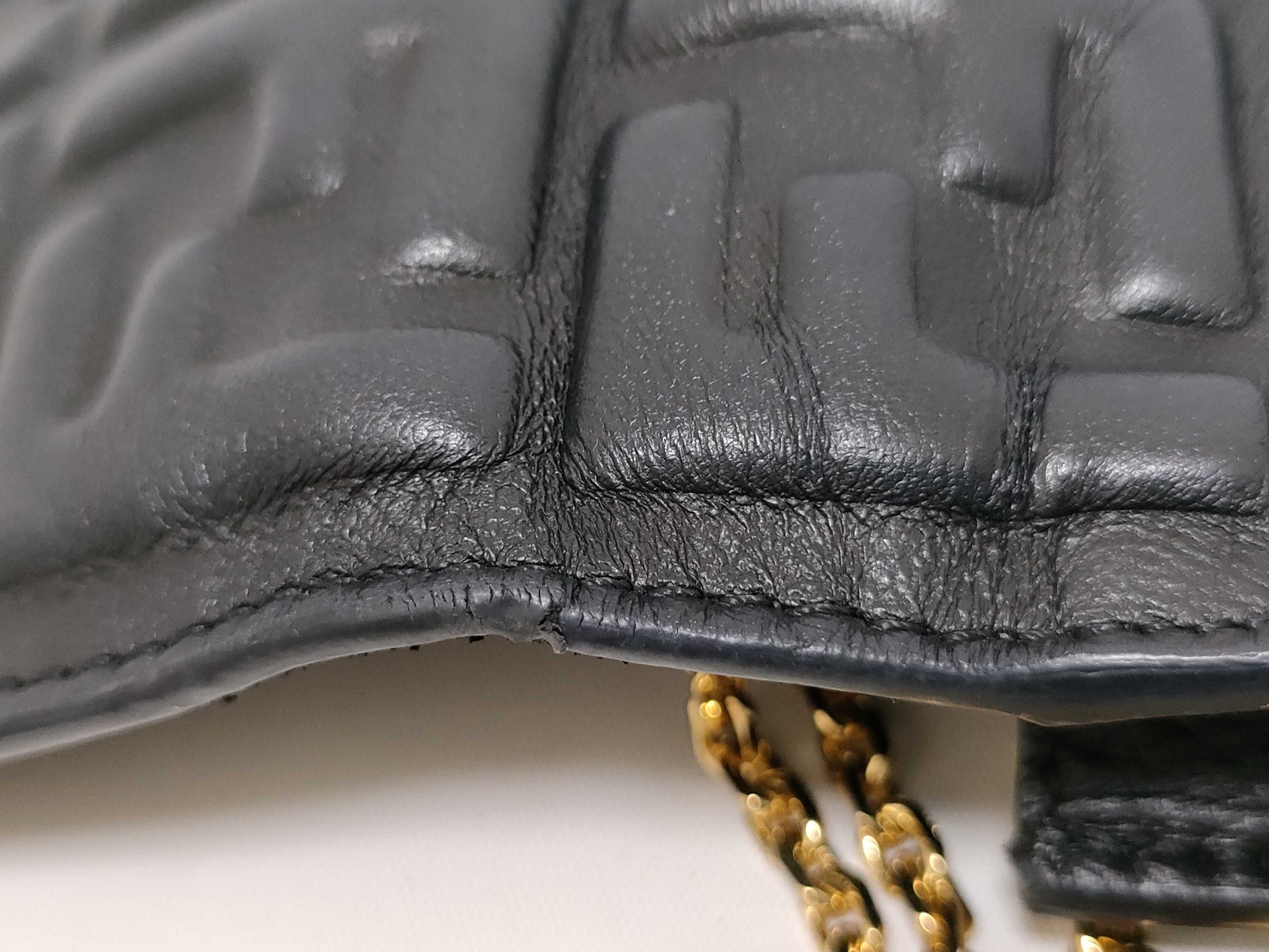 chain bag, black shoulder bag — view 15