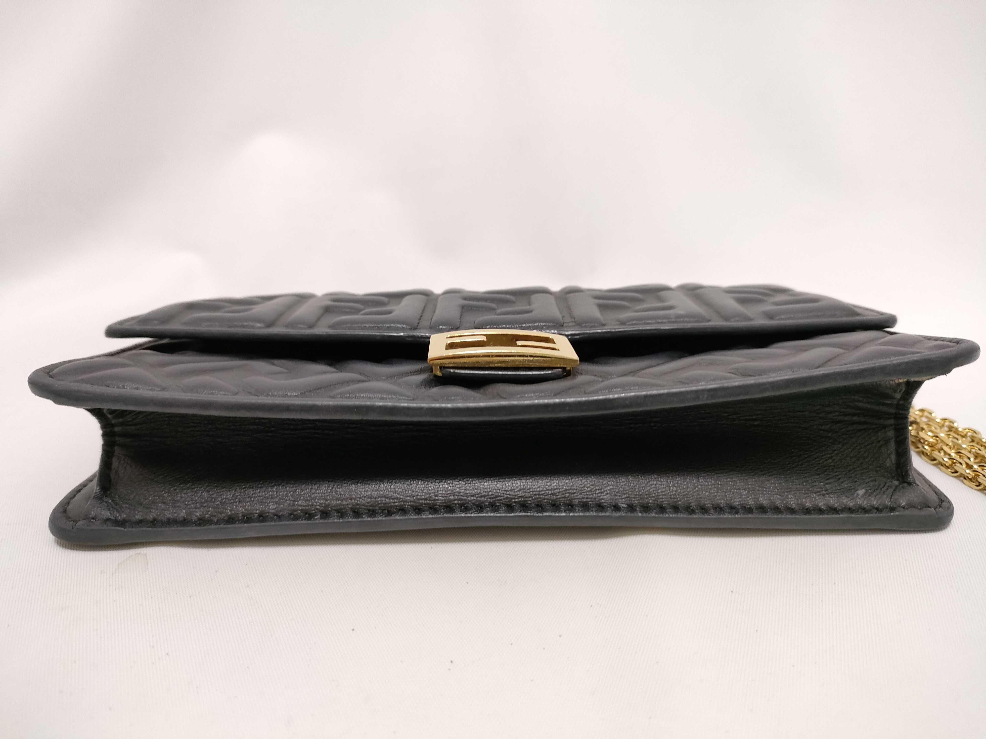 chain bag, black shoulder bag — view 7