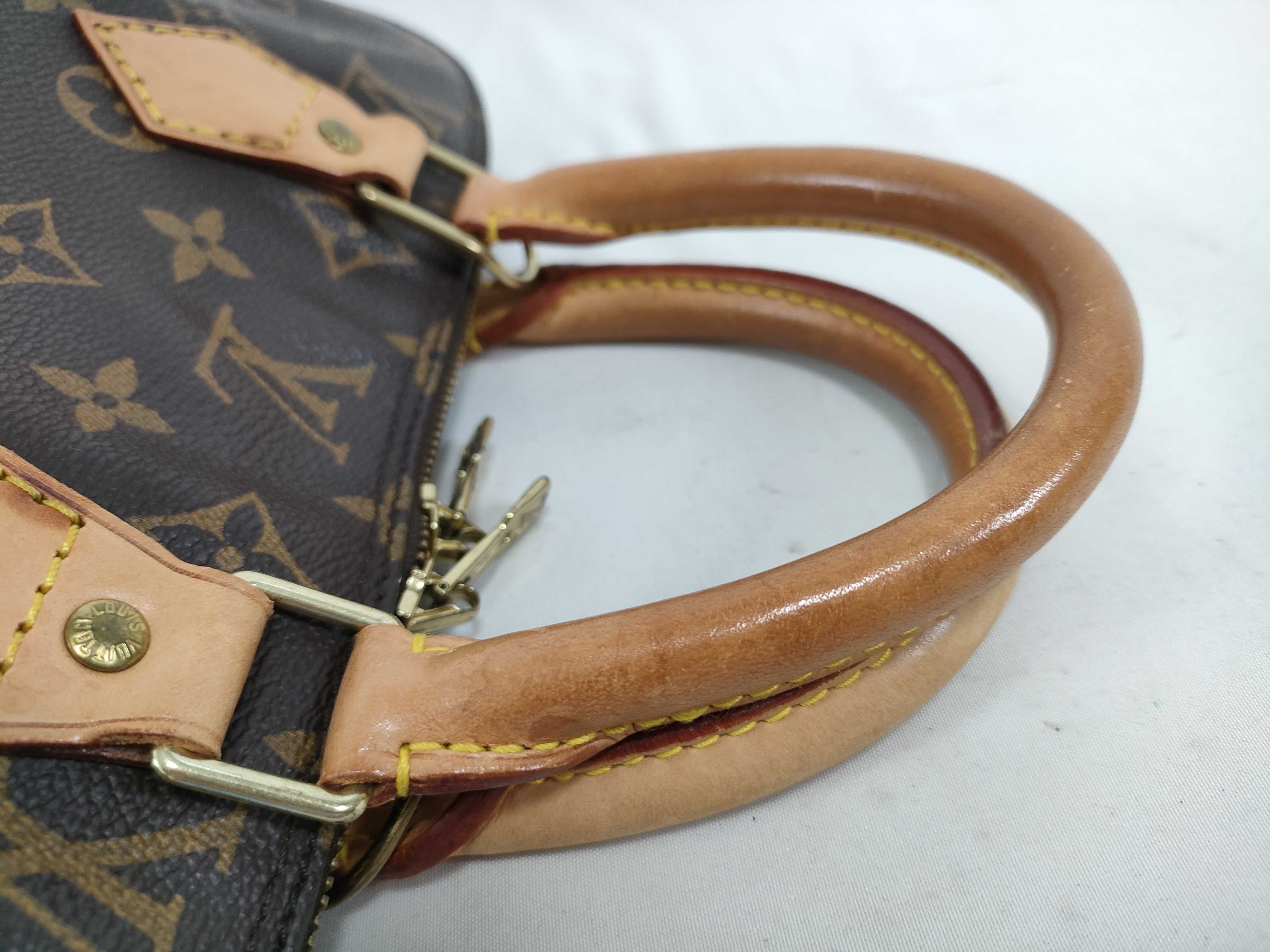 Monogram Louis Vuitton () Monogram Alma Handbag with padlock and key — view 3