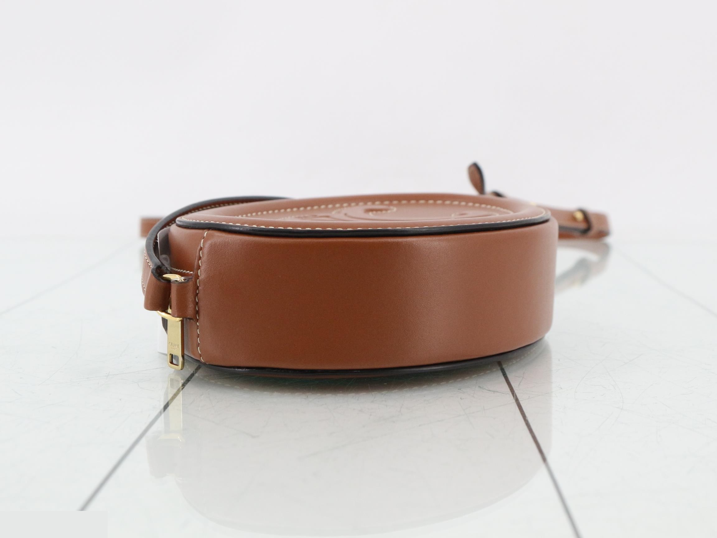 Triomphe Leather Crossbody Oval Purse Shoulder Bag — view 5