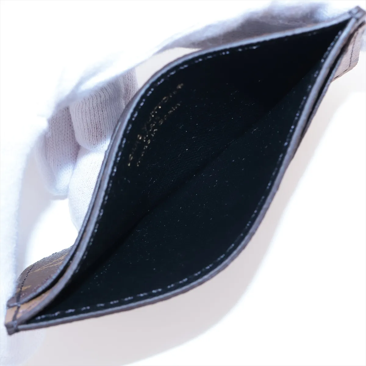 Monogram Reverse Portecarte Simple M69161 Camel x Black Pass Case (RFID Activated) — view 4
