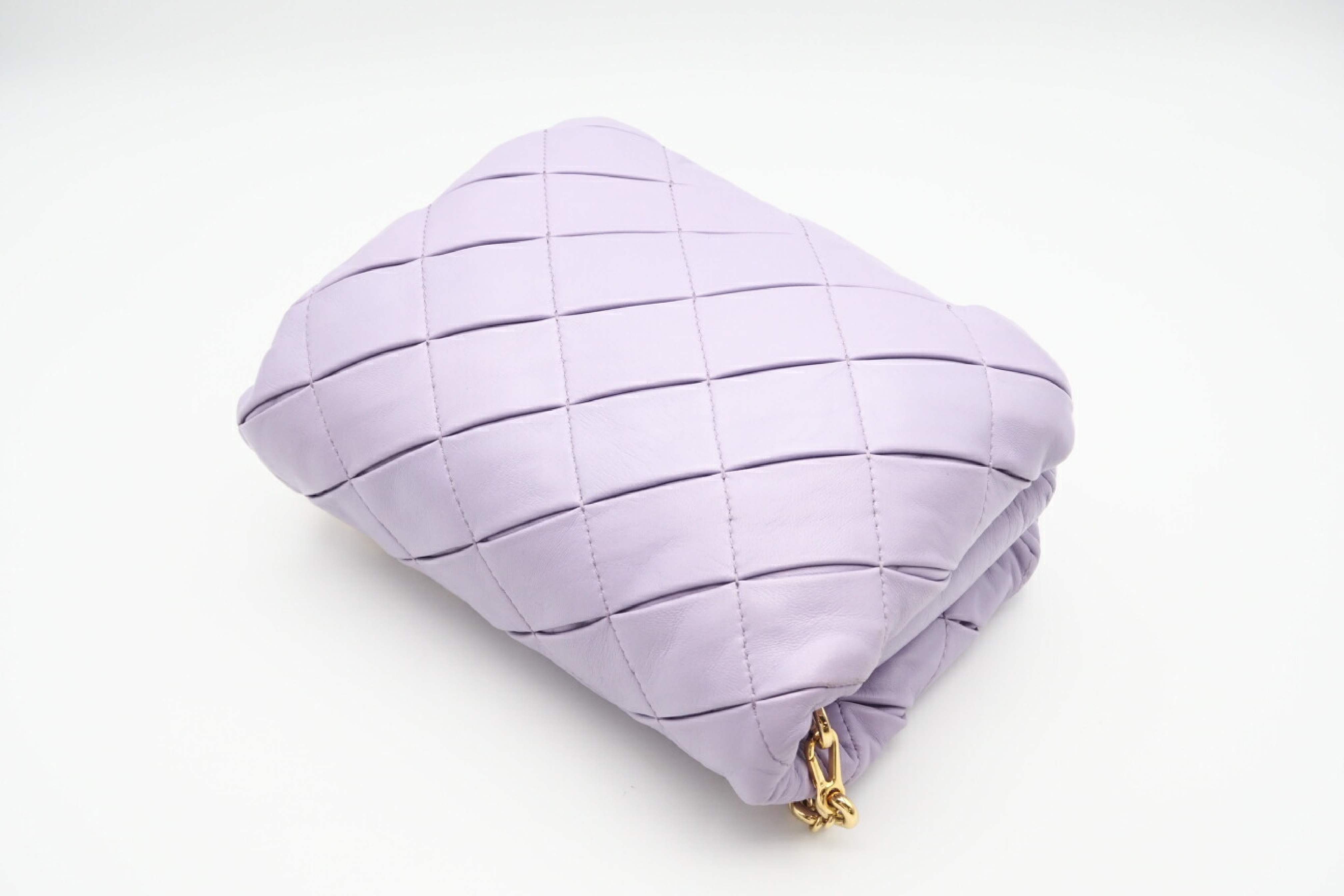 A896P41X14 Lambskin Puffer Goya Bag Purple Shoulder Bag — view 3