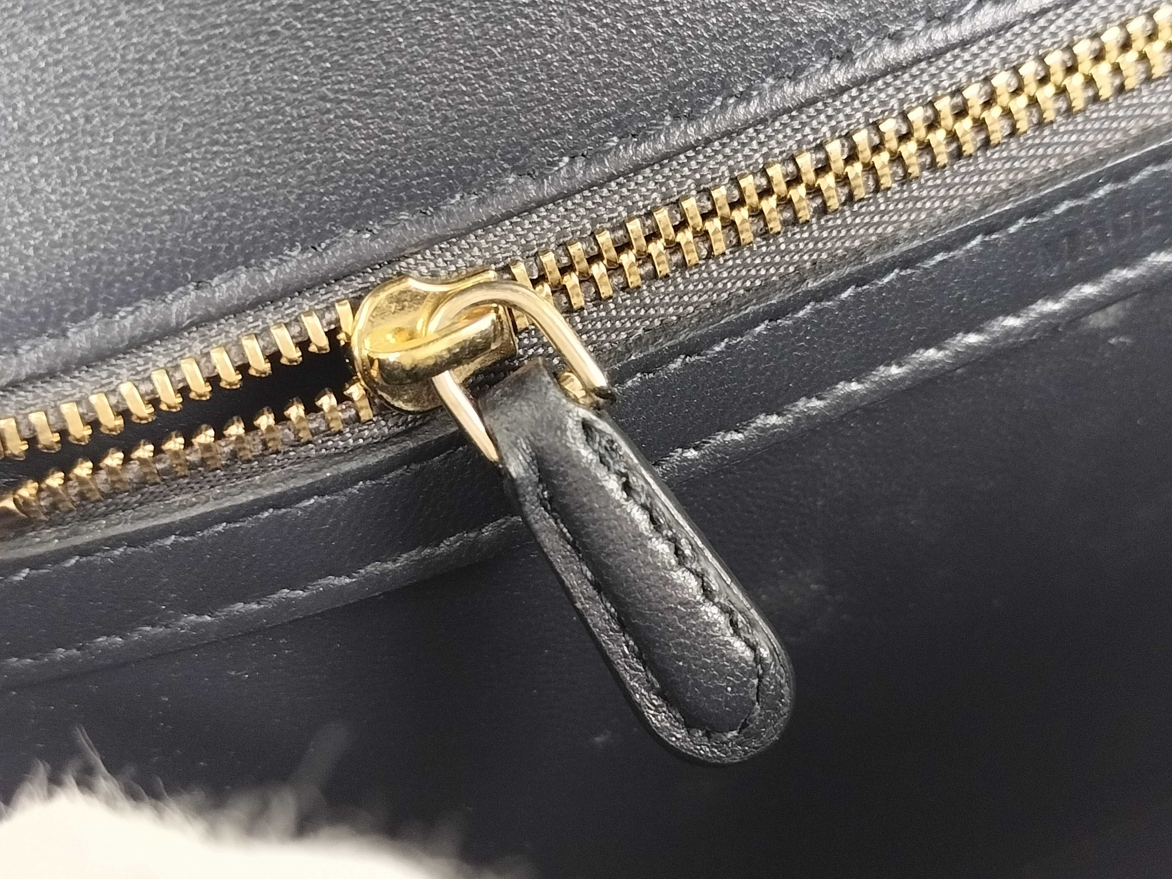 SG-Christian Dioroma chain shoulder bag Red — view 14