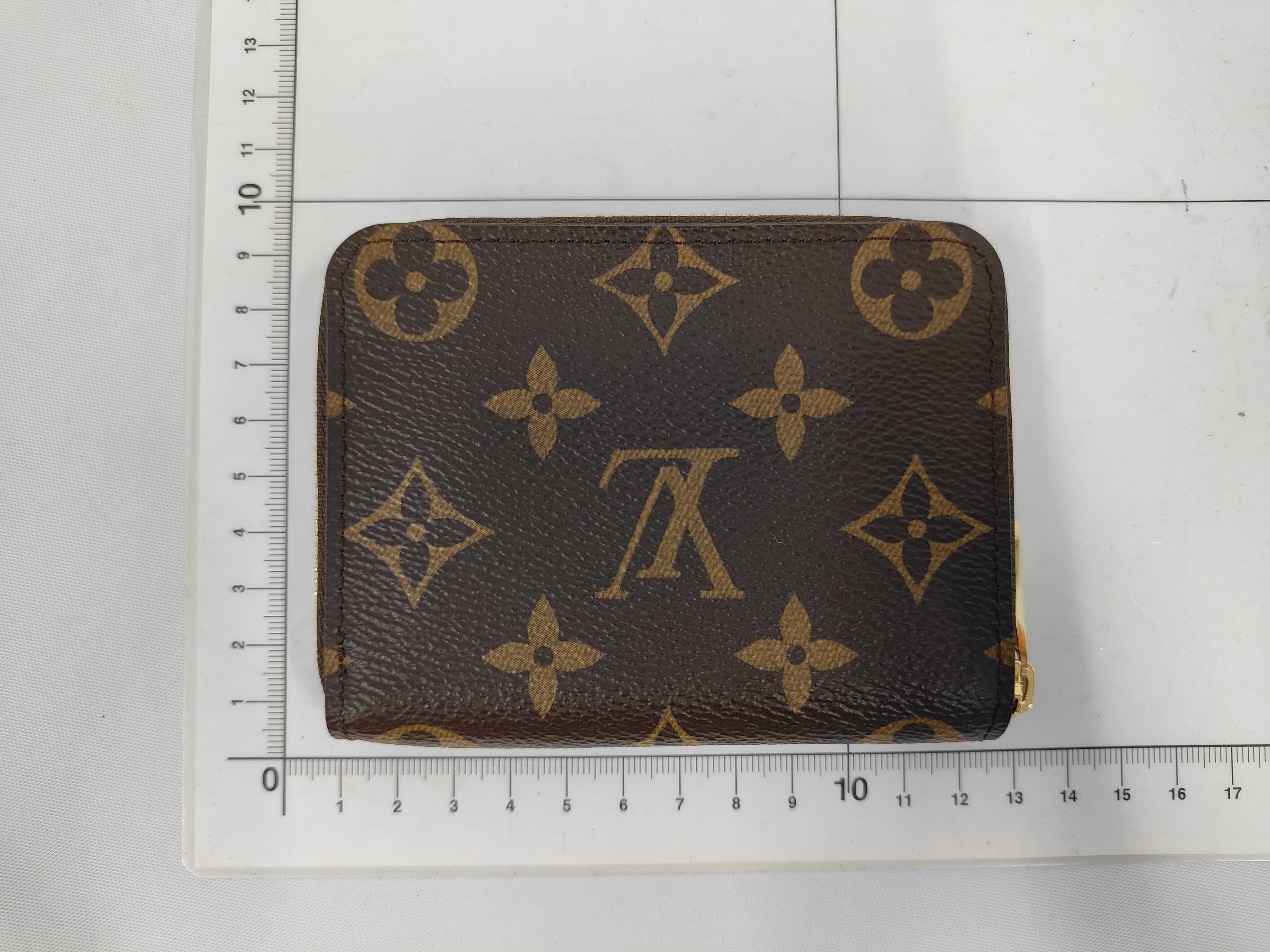 Zippy Coin Purse Monogram M60067 Coin Case — view 2