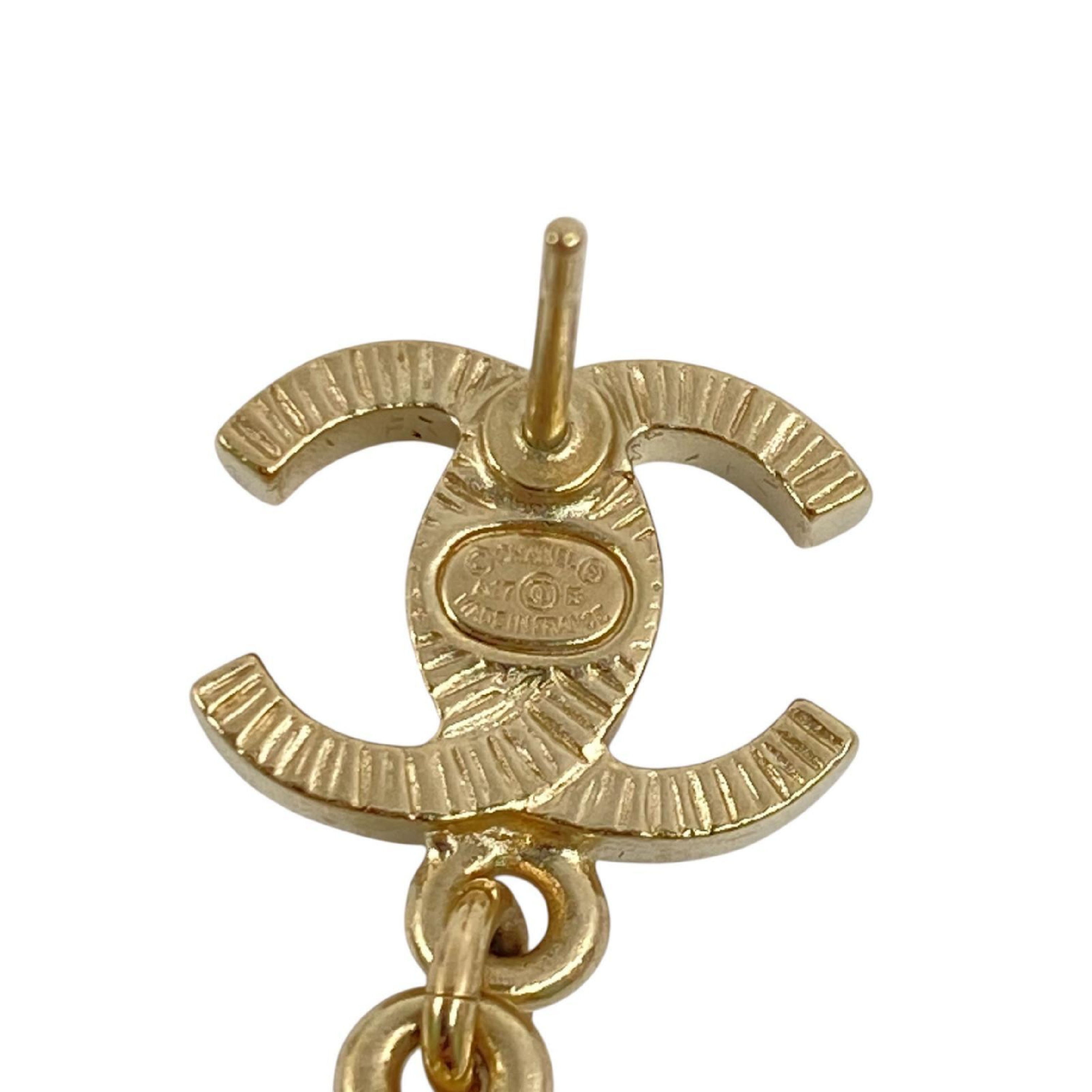 【*Shipped from: Hong Kong*】CHANEL Gold-colored Metal/Faux Pearl Coco Mark Star Earrings A17B Earrings — view 8