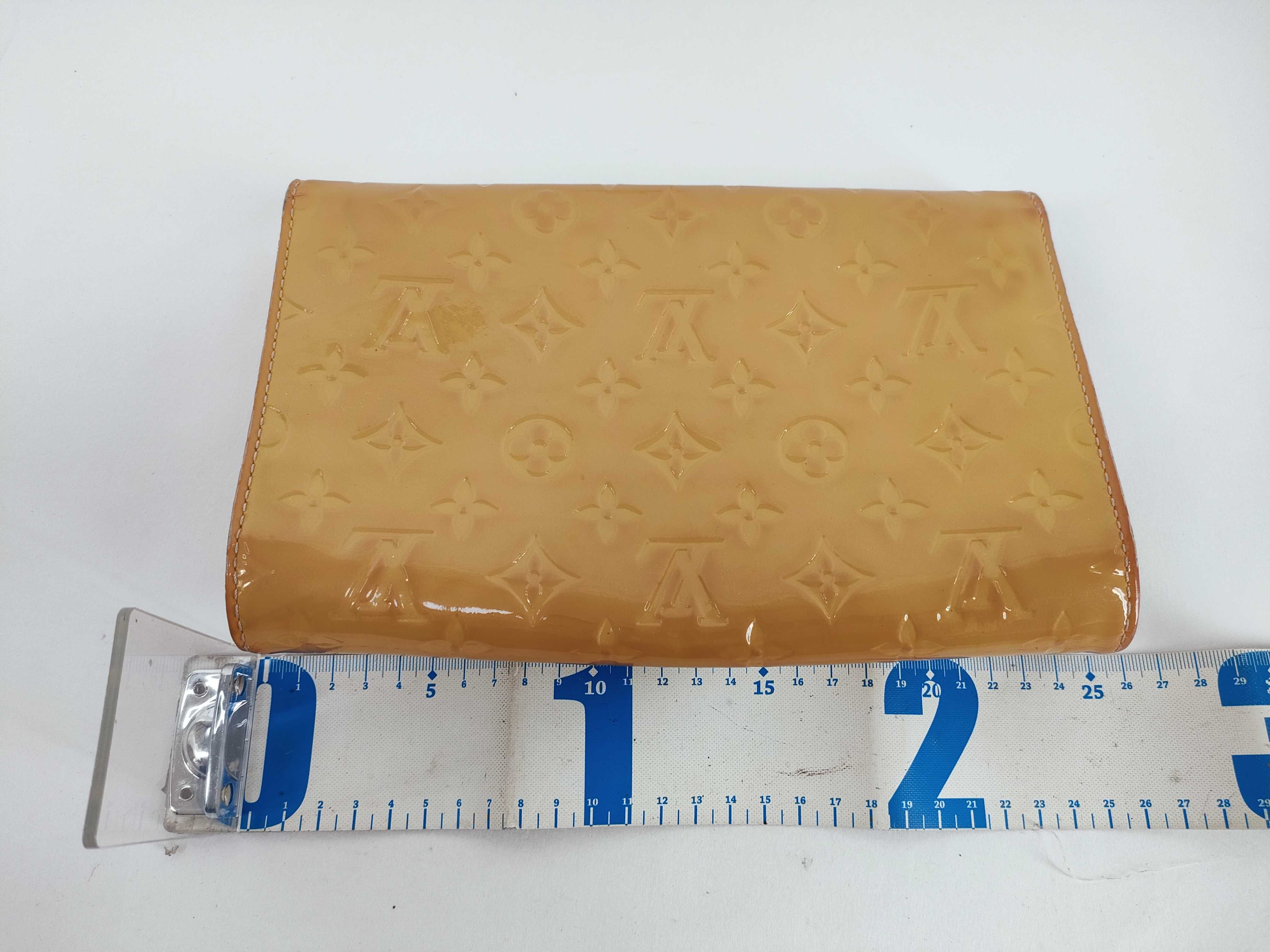 Vernis Clutch Ana M90194 (Serial number unclear) Clutch bag — view 2