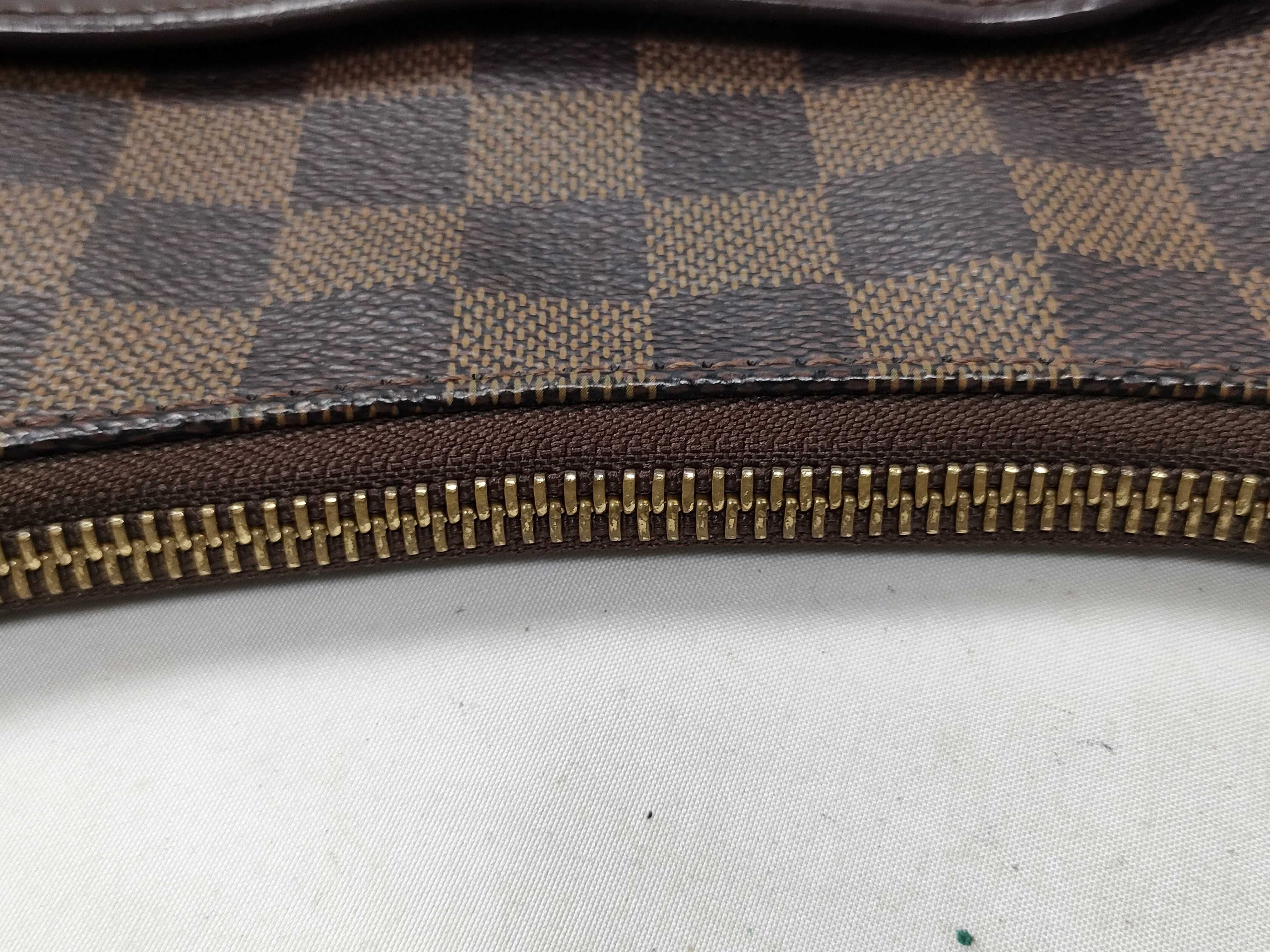 Damier Bloomsbury PM N42251 Shoulder Bag — view 8