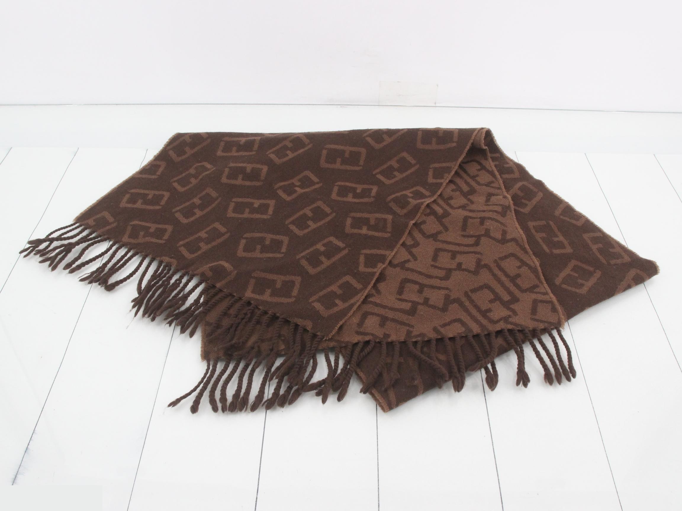scarf — view 2