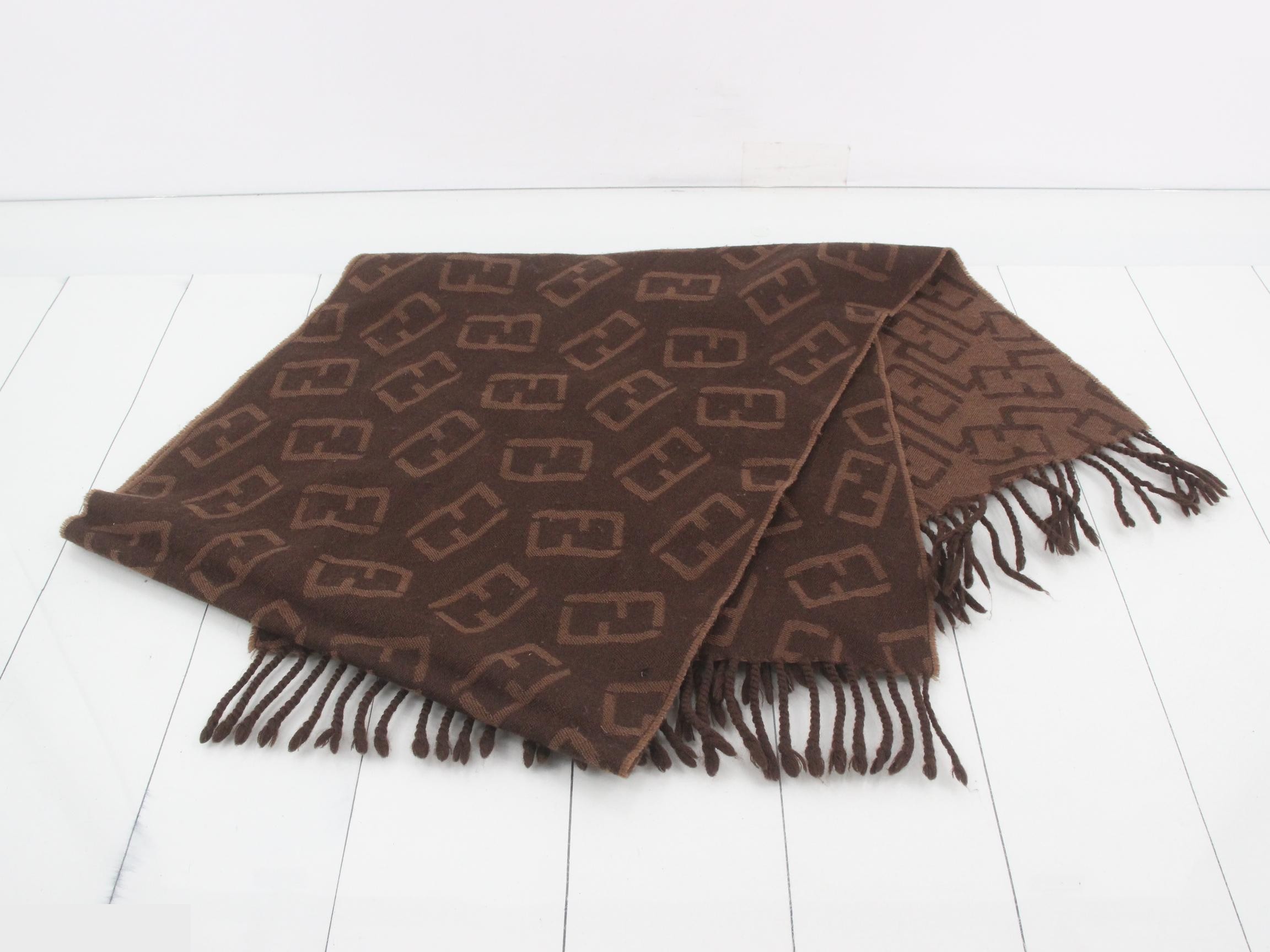 scarf — view 3