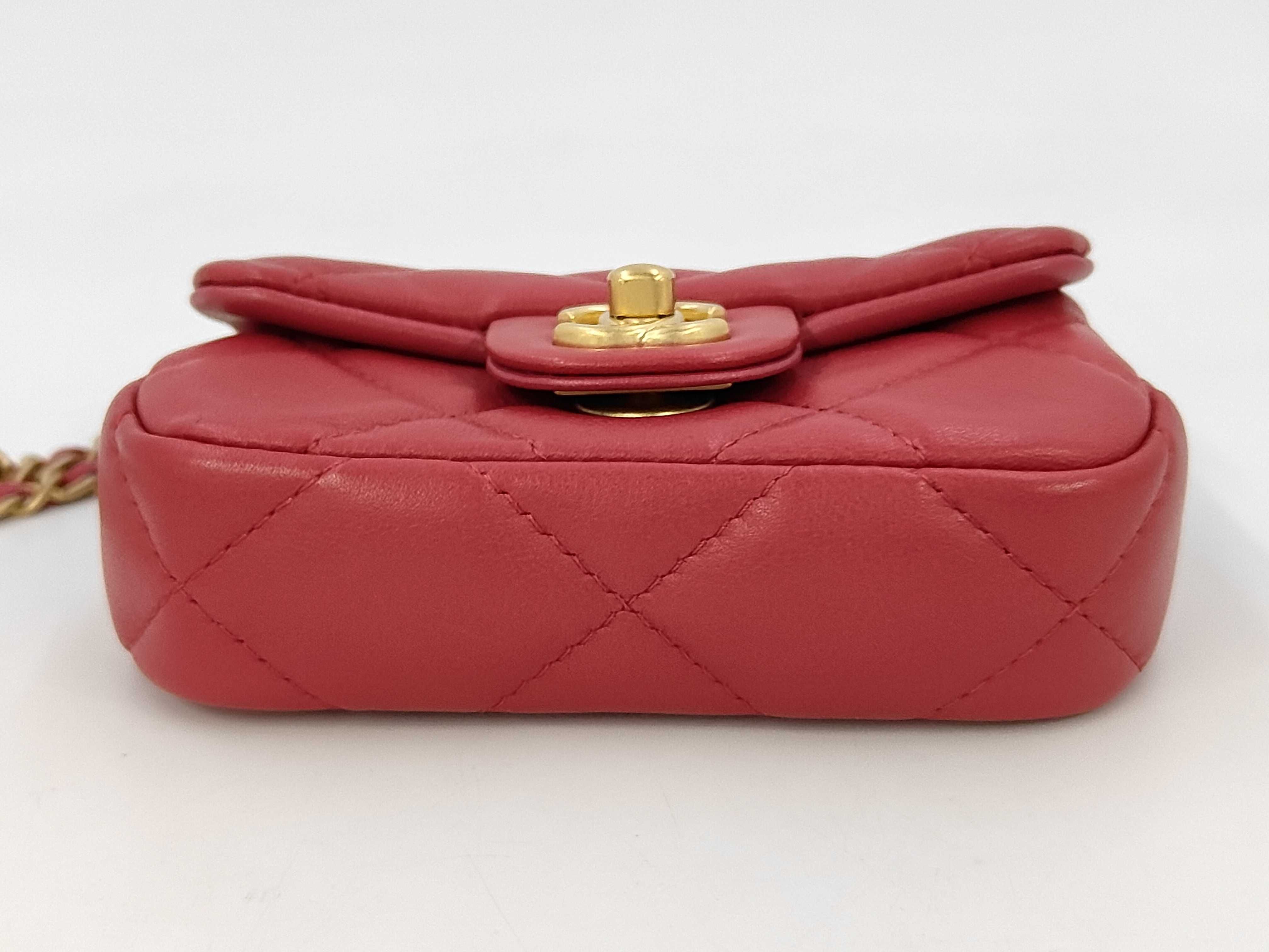Matelassé Chain Shoulder Bag — view 7