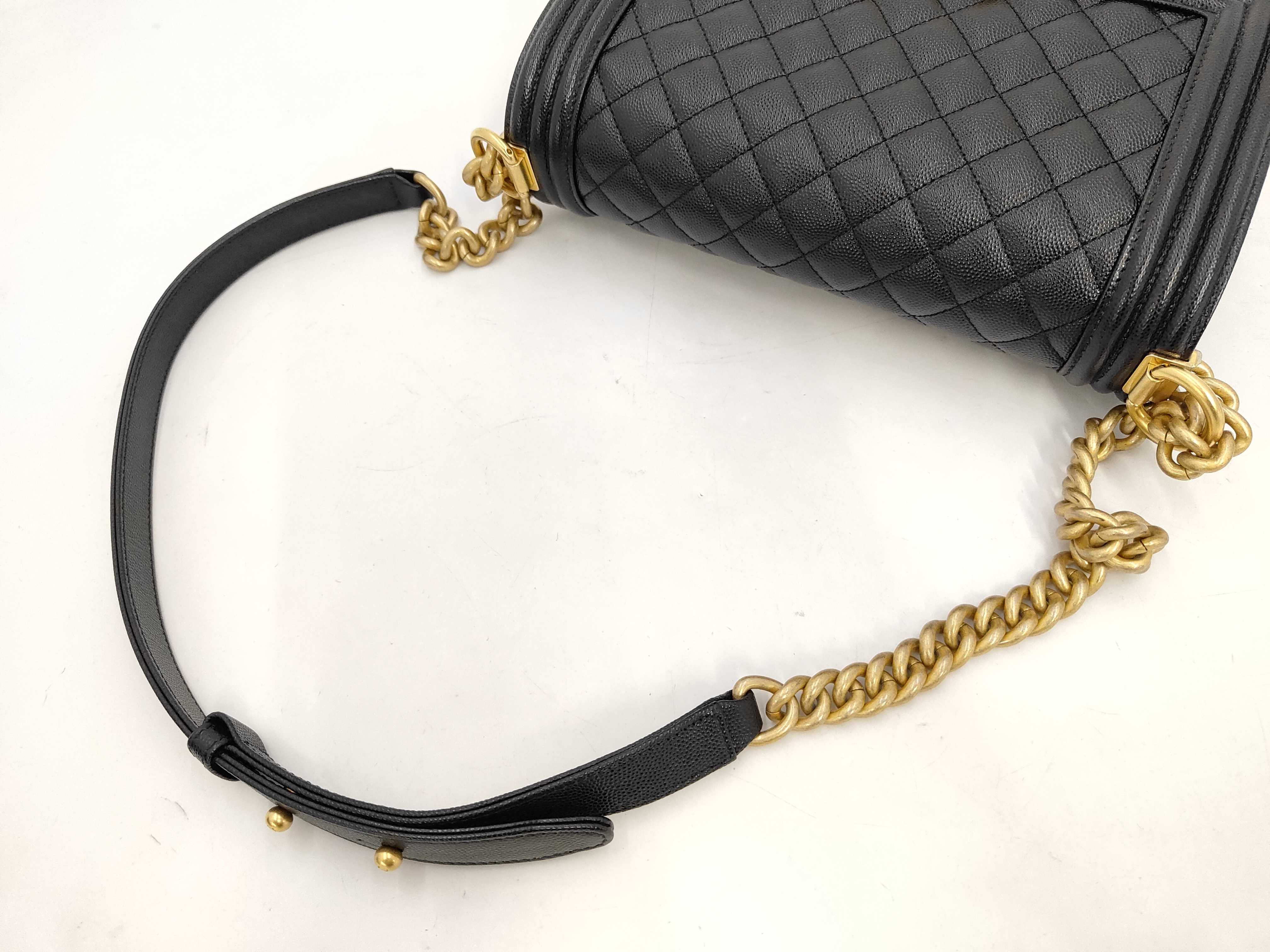 IC Plate A67086 Caviar Skin Boy Chanel 25 Shoulder Bag — view 4