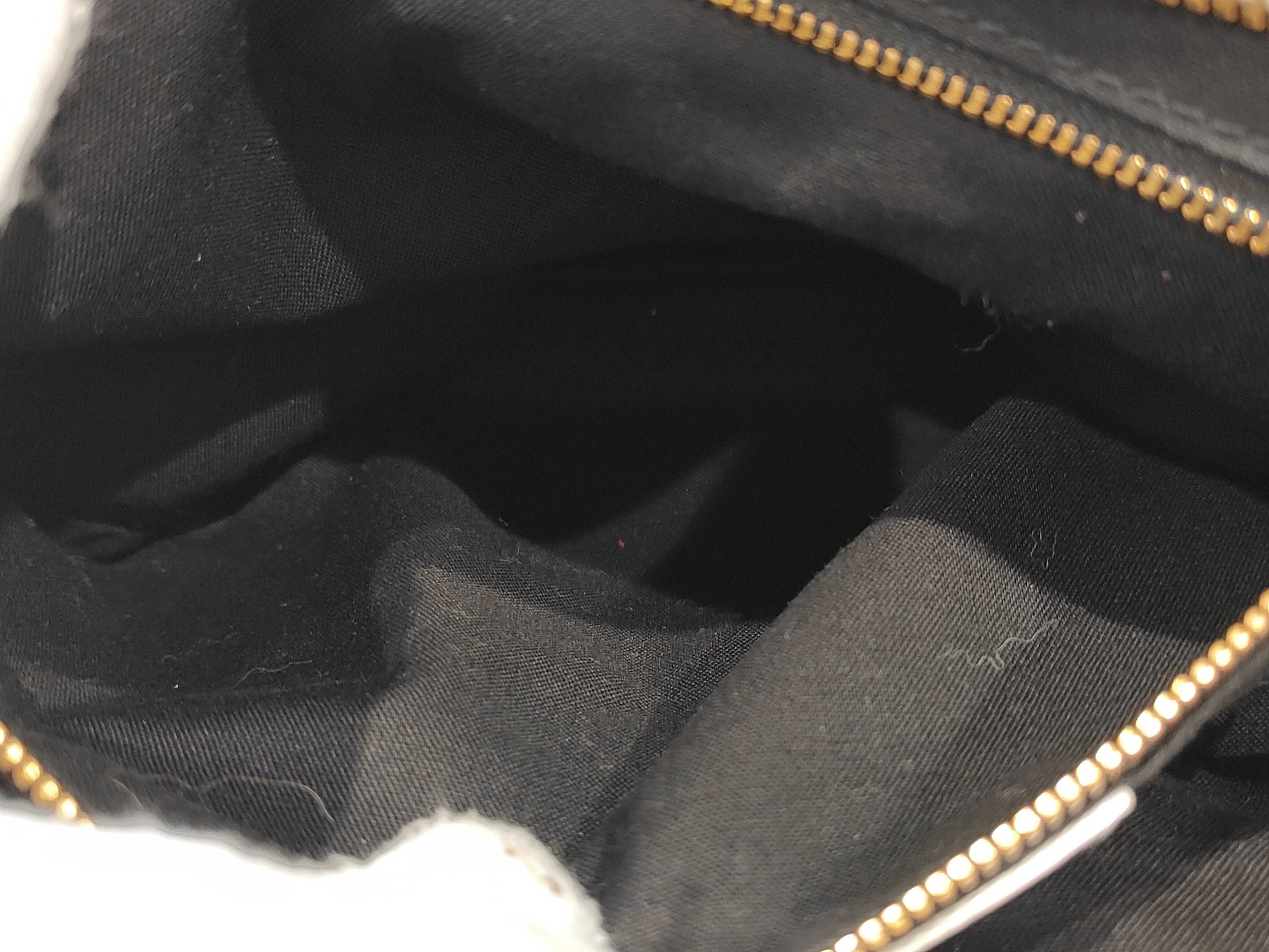 The Giant City Crack Edge City Shoulder Bag — view 12