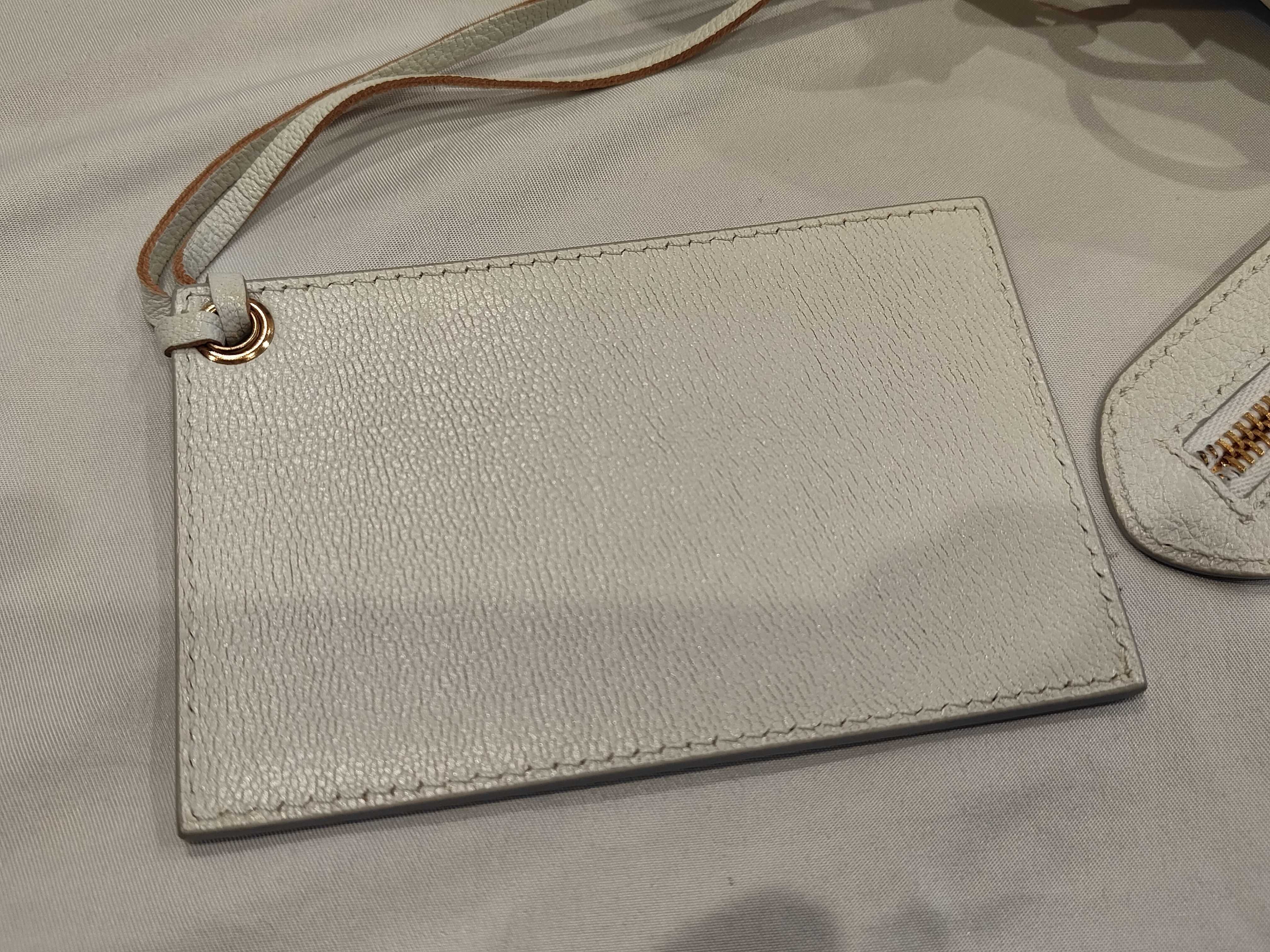 The Giant City Crack Edge City Shoulder Bag — view 13