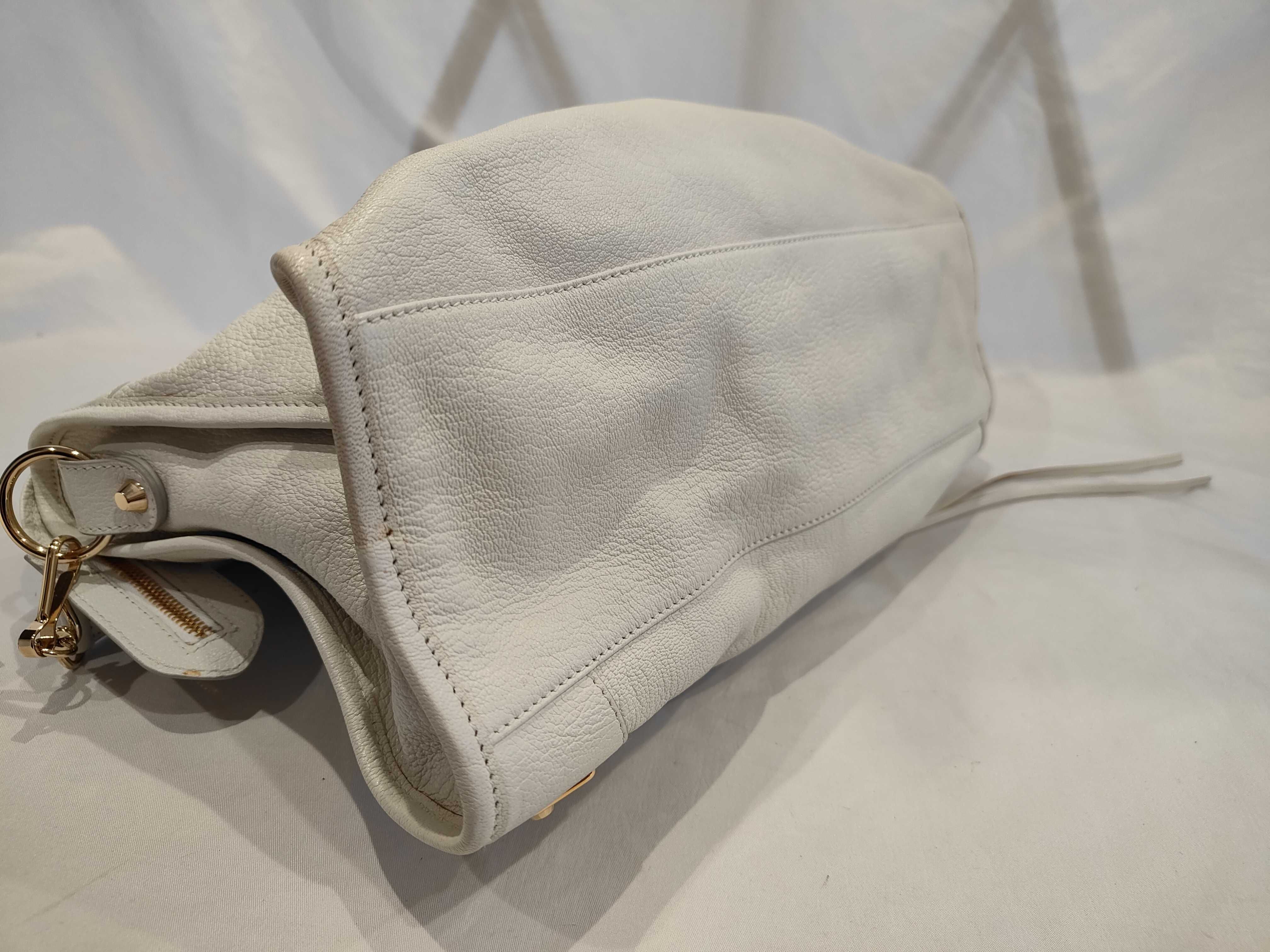 The Giant City Crack Edge City Shoulder Bag — view 4