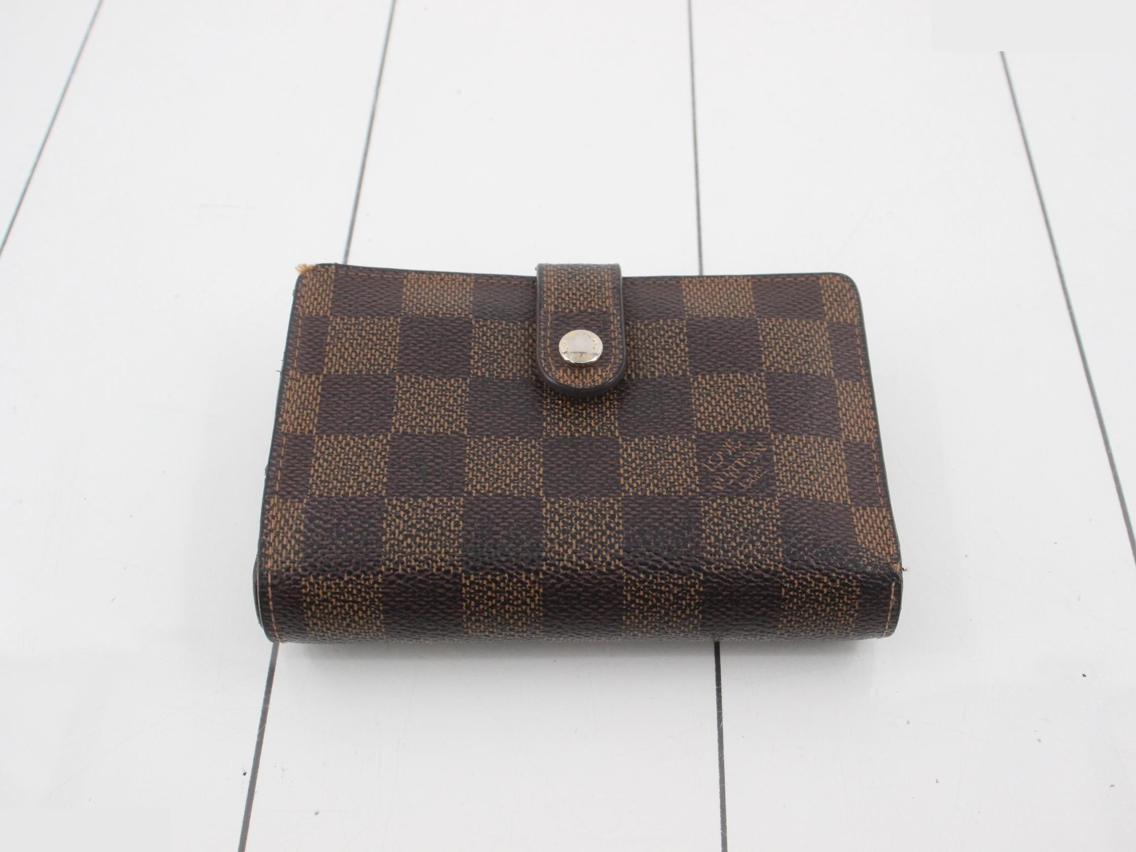 Two wallets, Damier Bulk, SALE, bundled, N61674 and N61654. — view 2