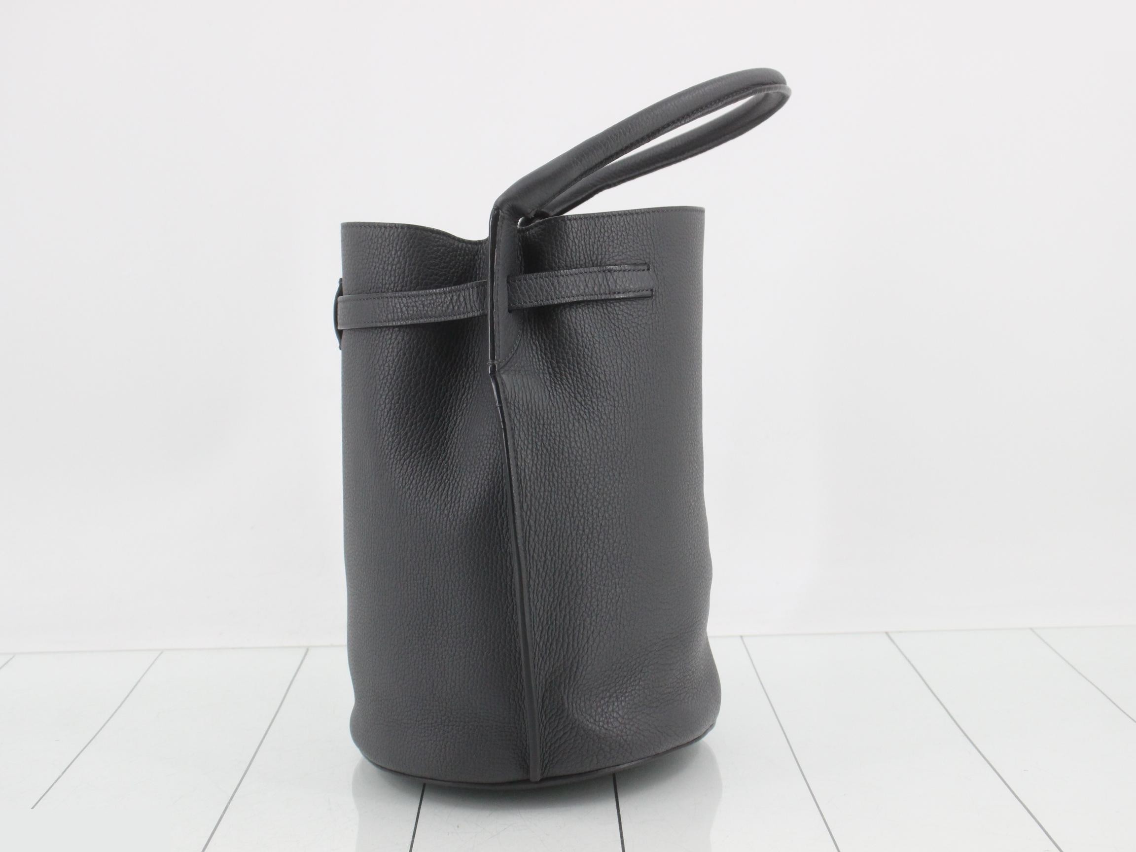 Big Bag Bucket Leather Handbag — view 3