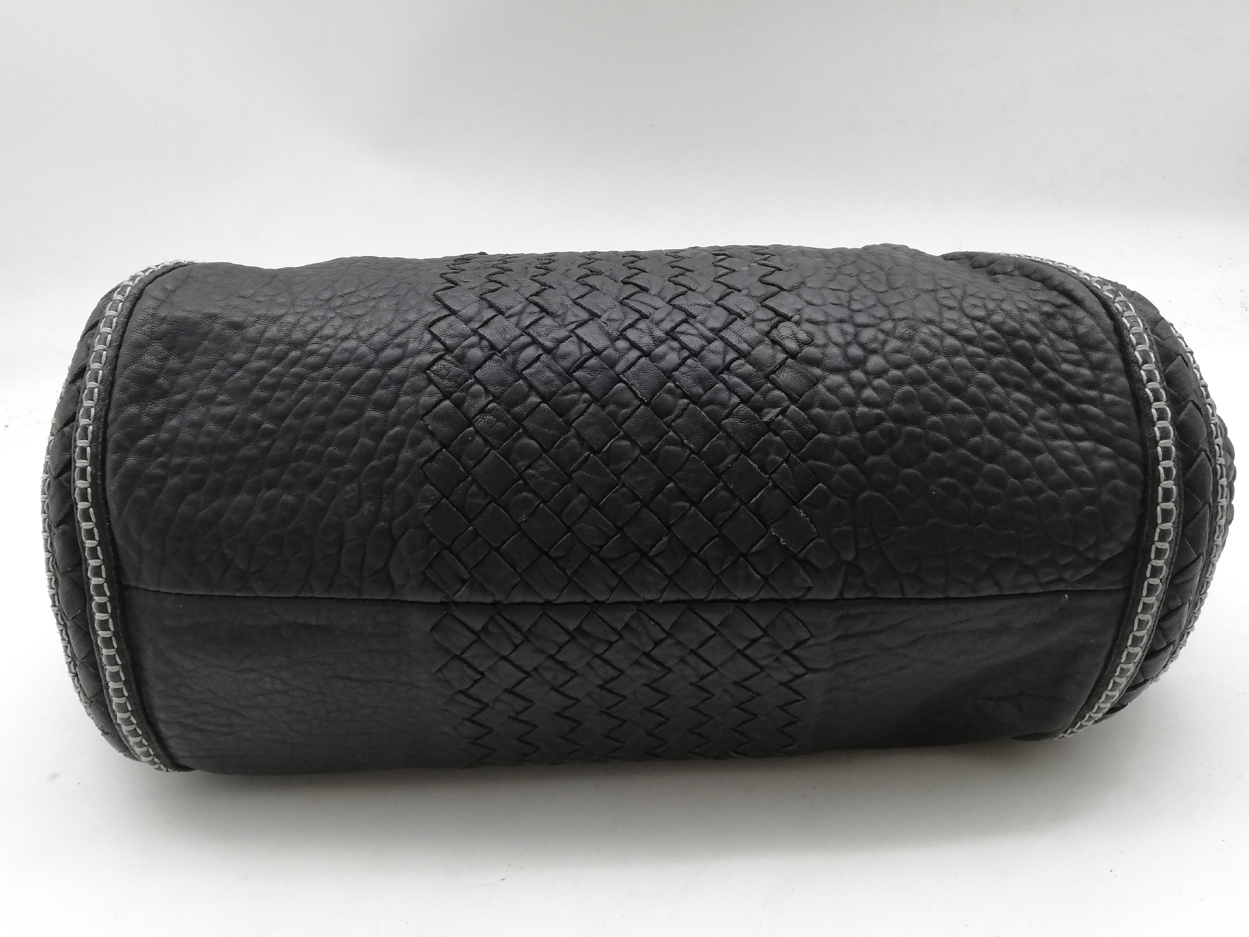 Cervo Intrecciato Black Shoulder Bag — view 5
