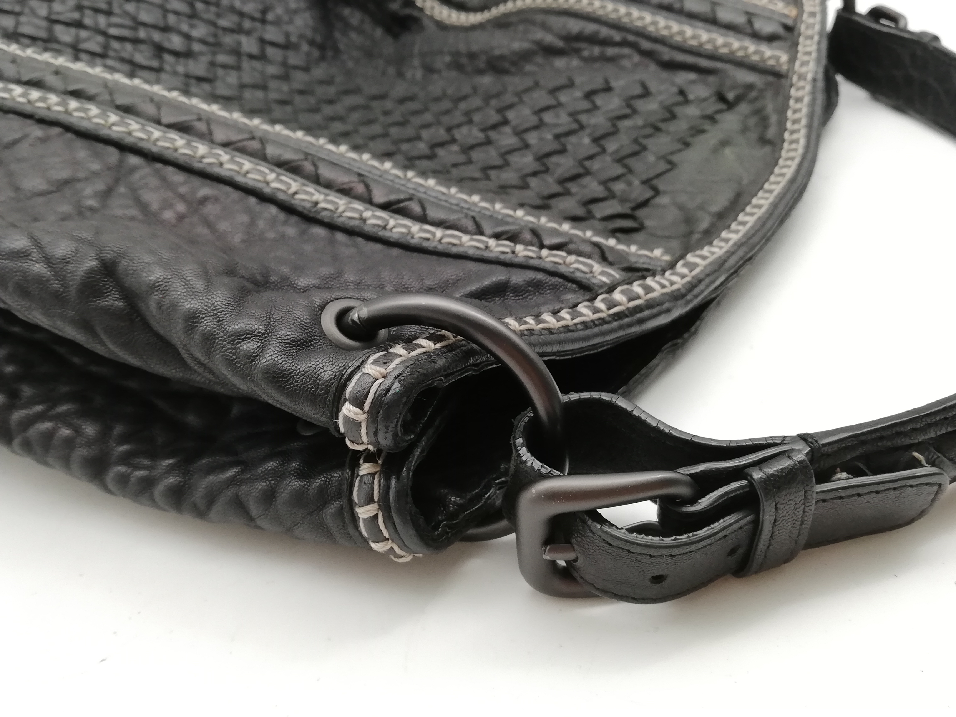 Cervo Intrecciato Black Shoulder Bag — view 8
