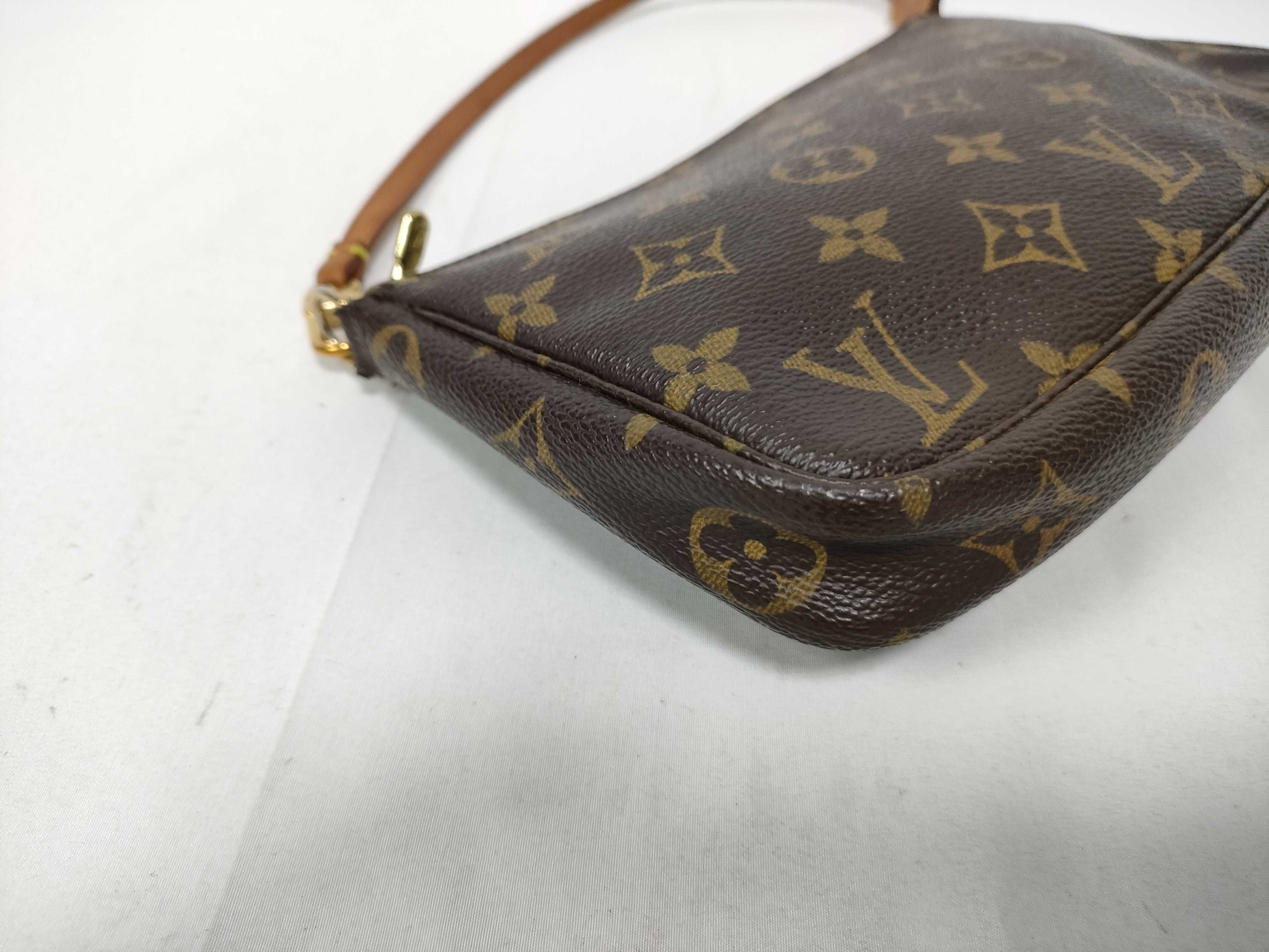 Monogram Accessoires Pouch — view 5
