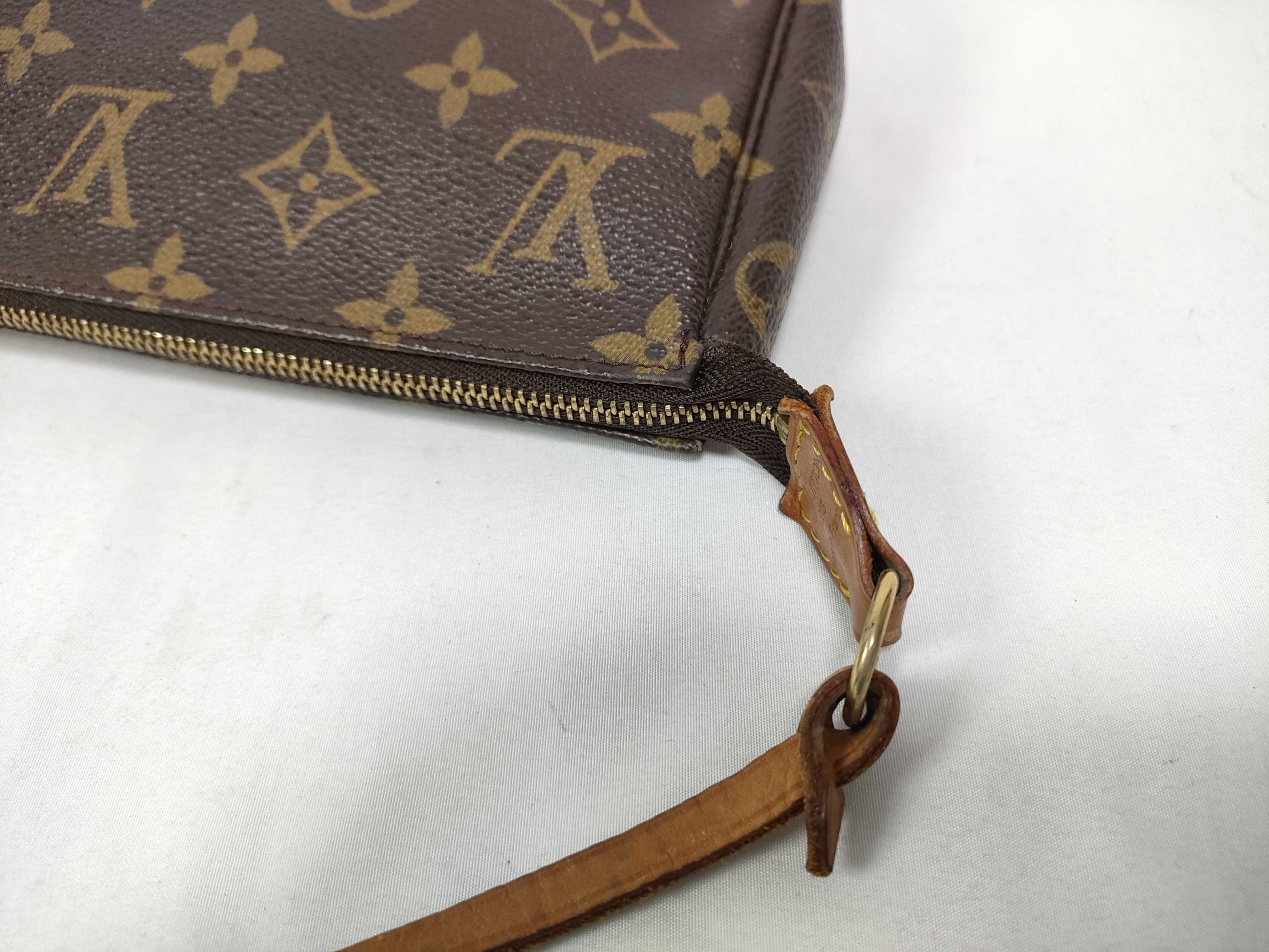 Monogram Accessoires Pouch — view 7