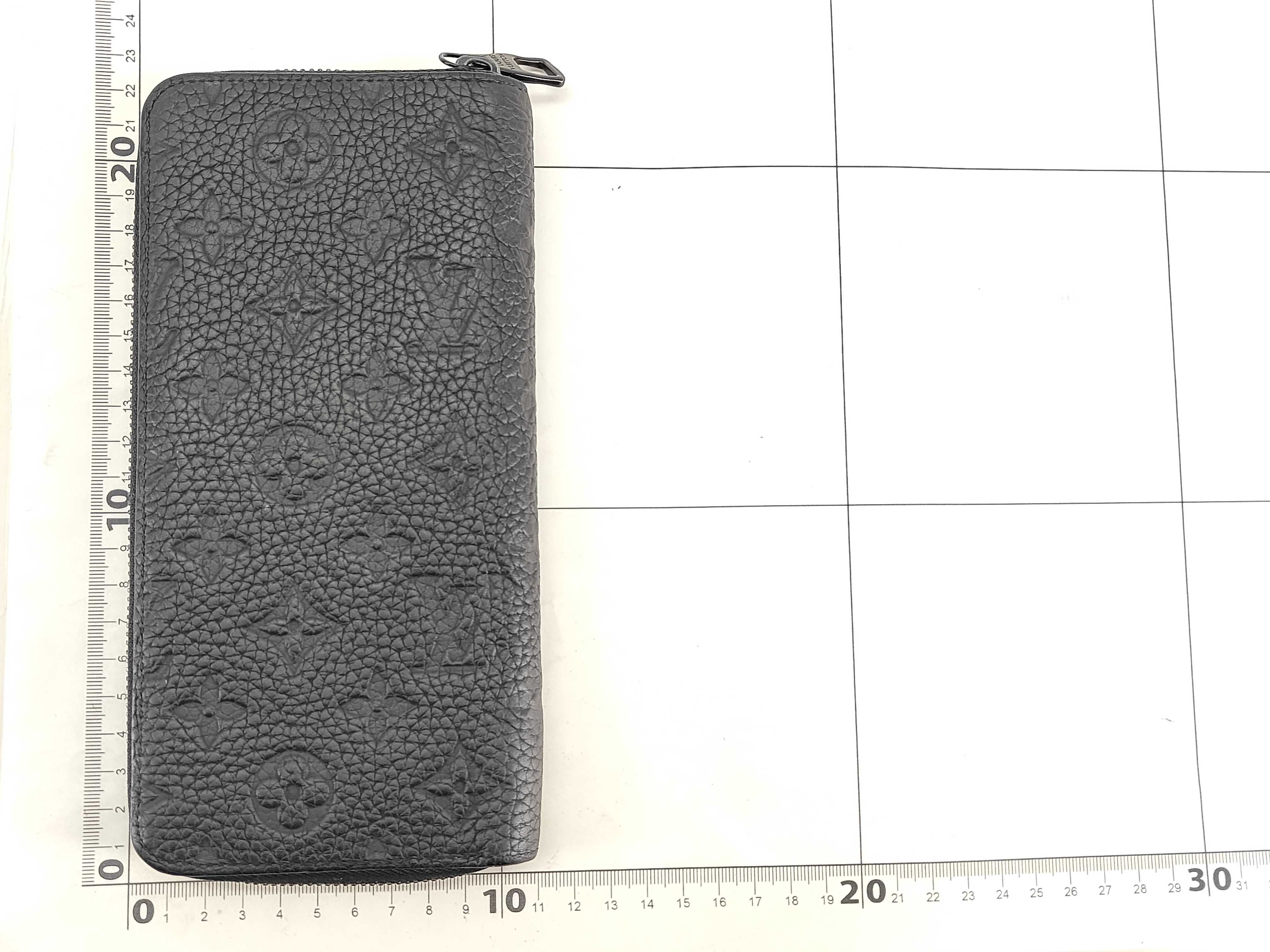 Taurillon Zippy Vertical IC Wallet — view 2