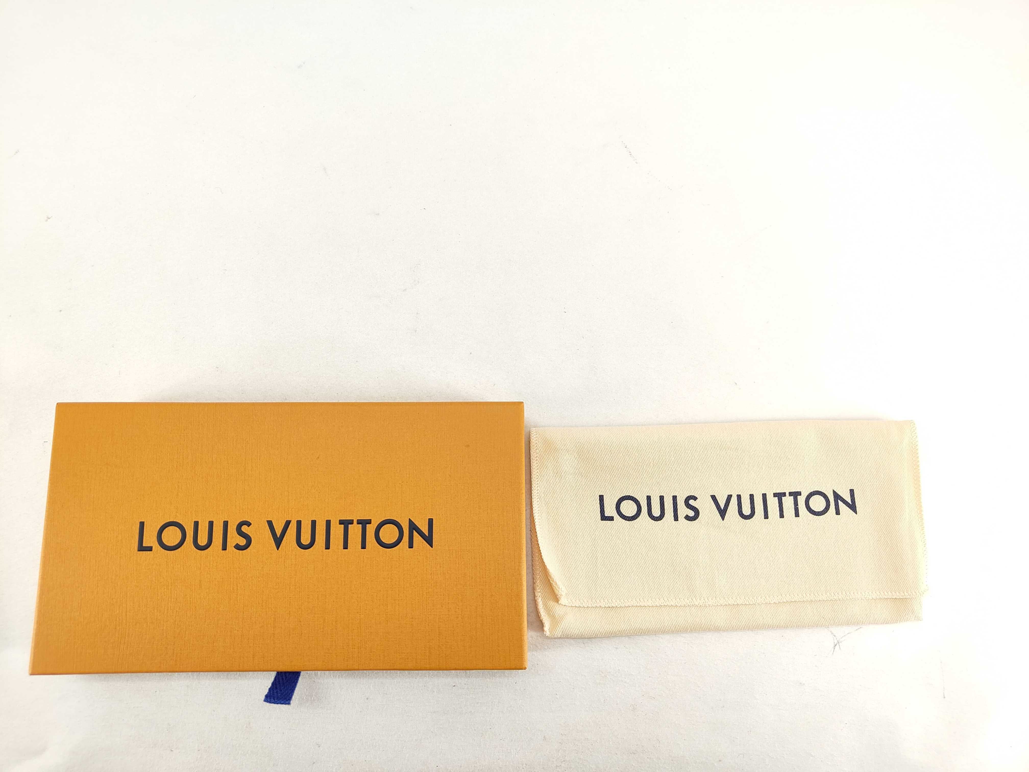 Taurillon Zippy Vertical IC Wallet — view 15