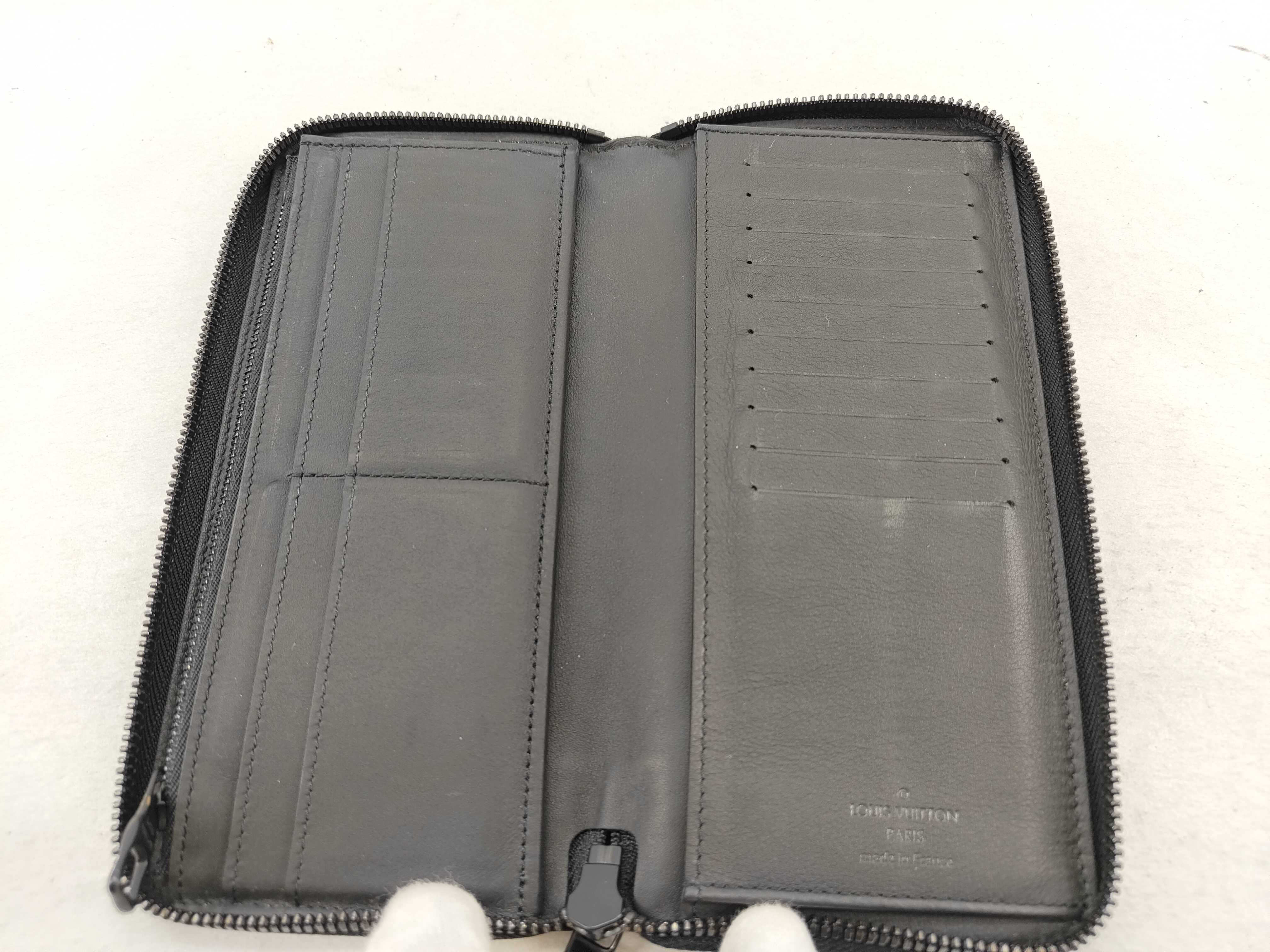 Taurillon Zippy Vertical IC Wallet — view 8