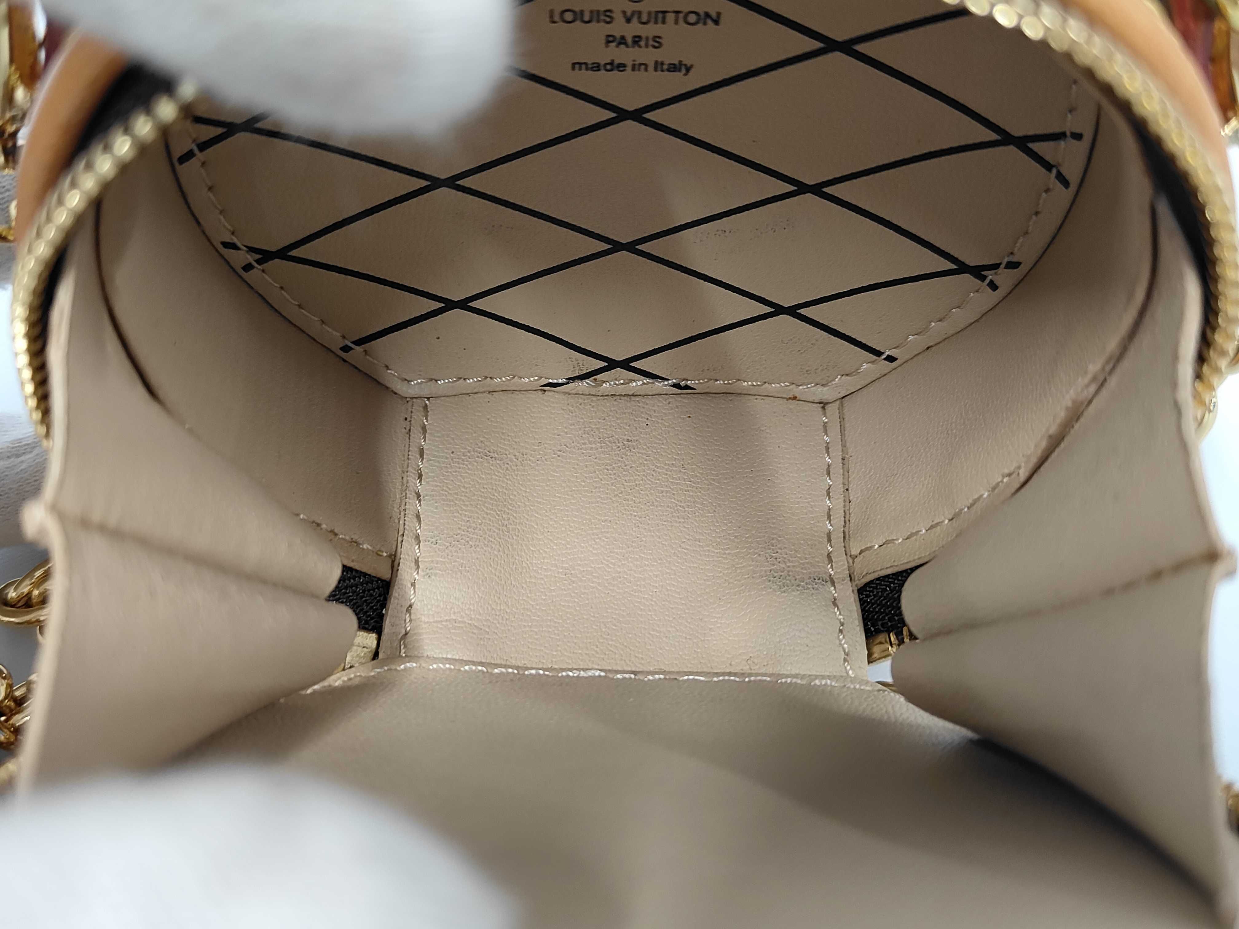Boite Chapeau Chain Shoulder Bag — view 8