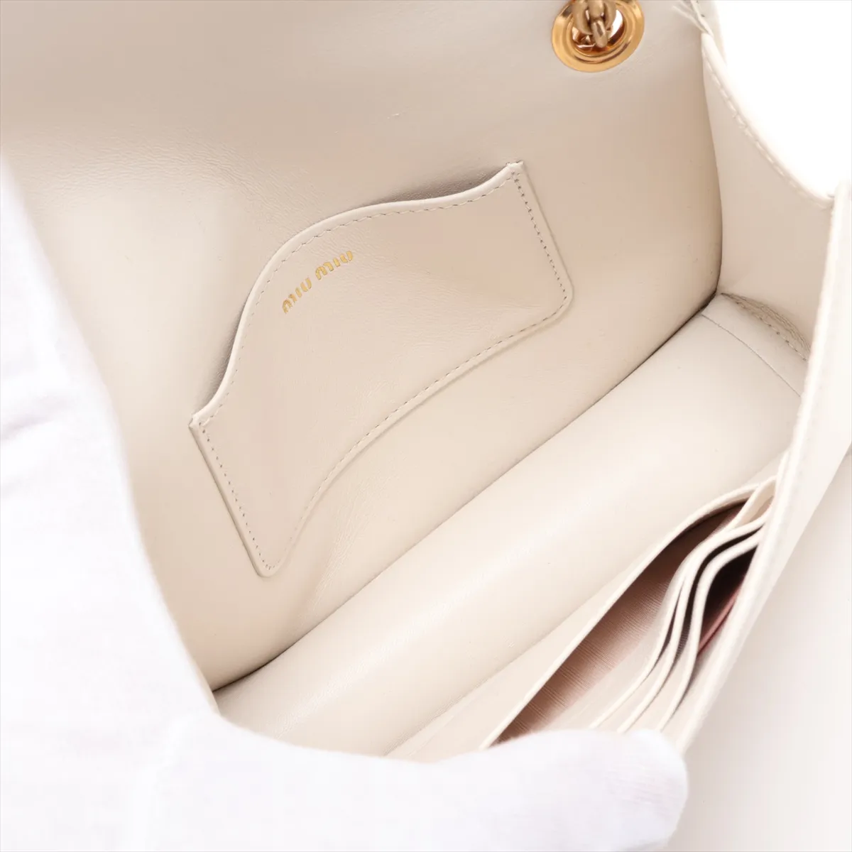 Matelassé Leather Chain Shoulder Bag, White — view 6