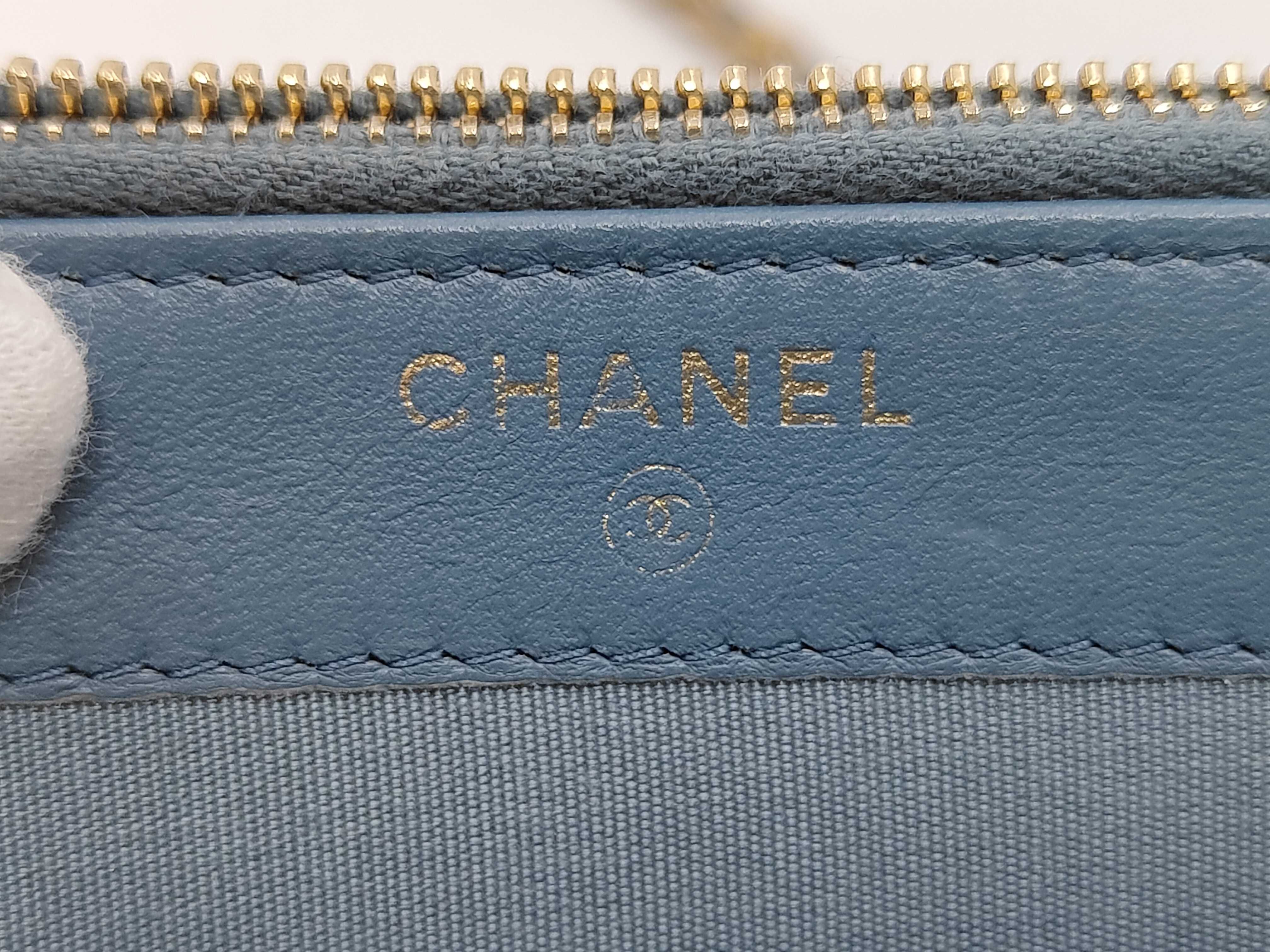 Boy Chanel Chain Wallet, Serial Number 25, Shoulder Bag — view 10