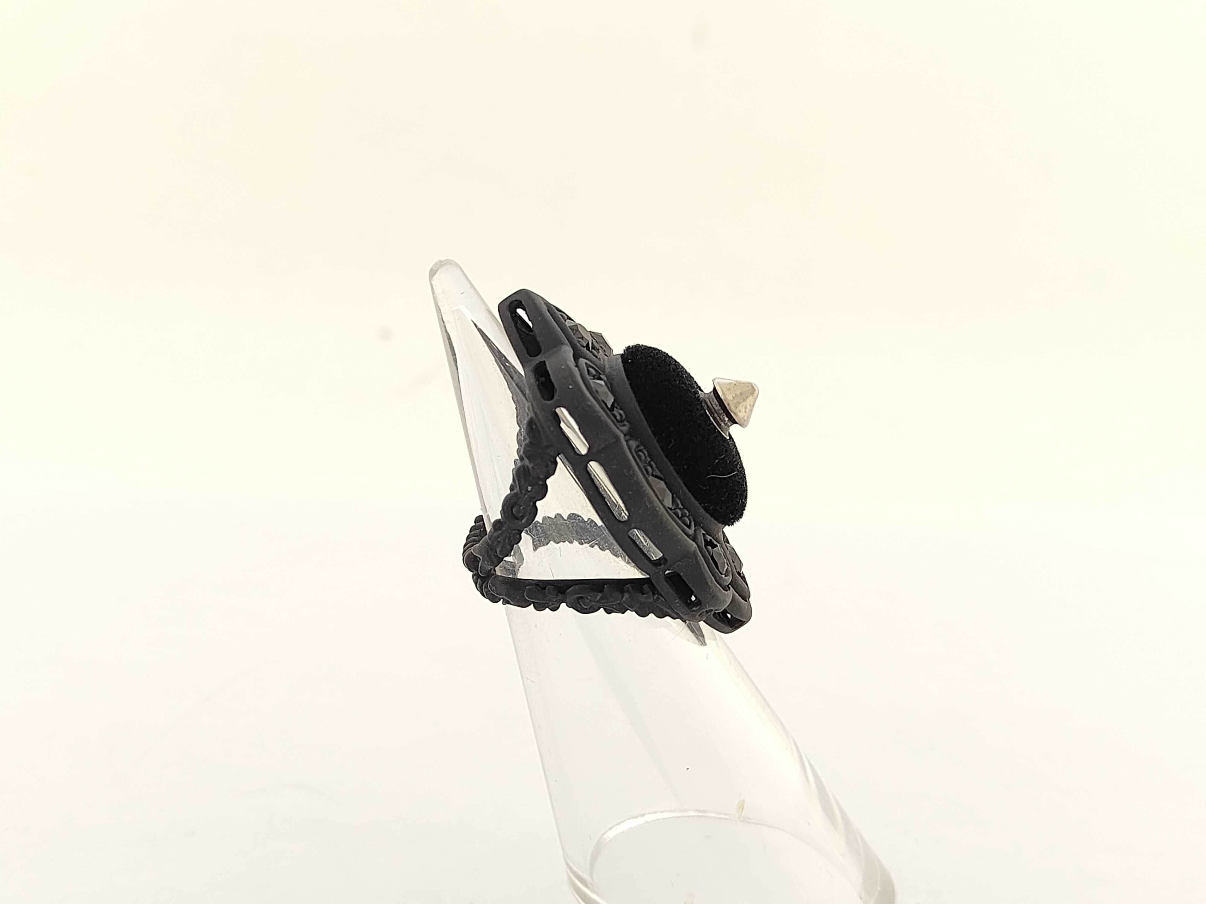 ring — view 3