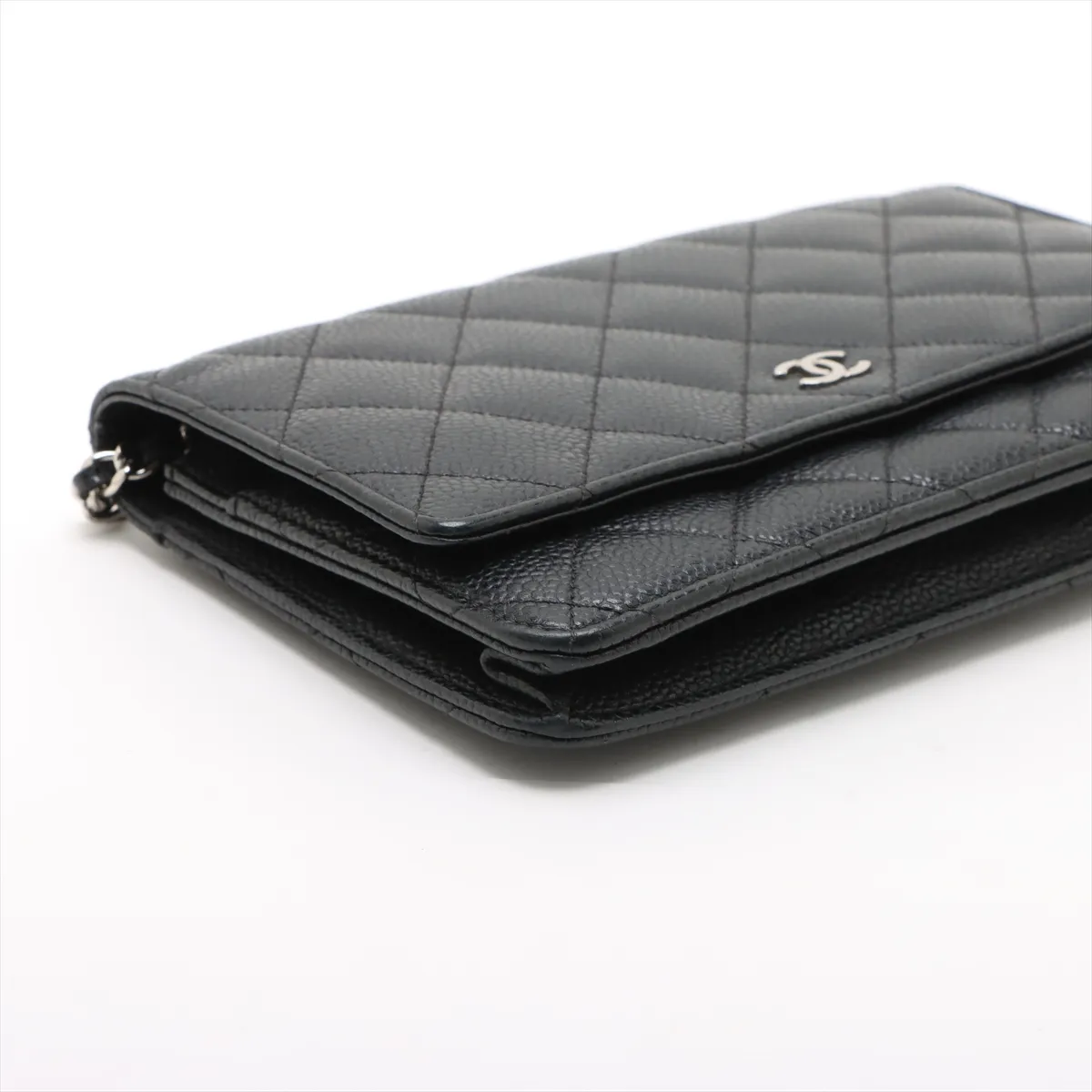 Matelassé Caviar Skin Chain Wallet, Black with Silver Hardware, 21744695, Serial Number 21 — view 4