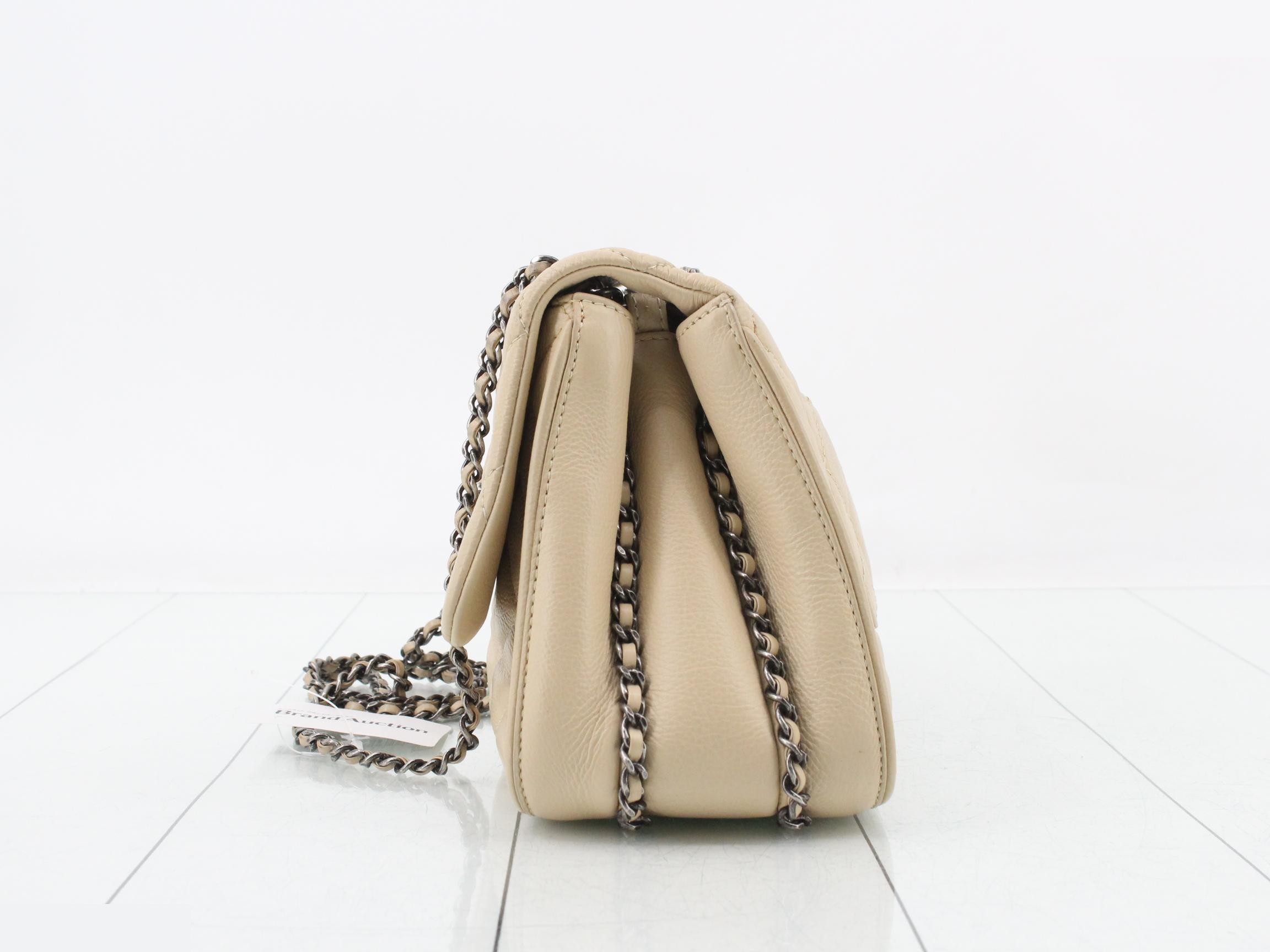 Matelassé (bag) - Shoulder bag — view 3