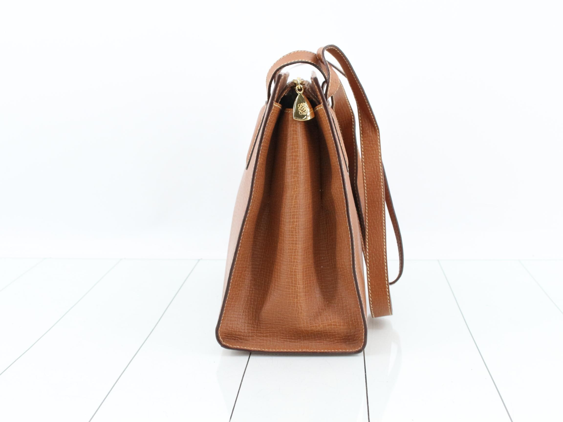 Leather shoulder bag — view 4