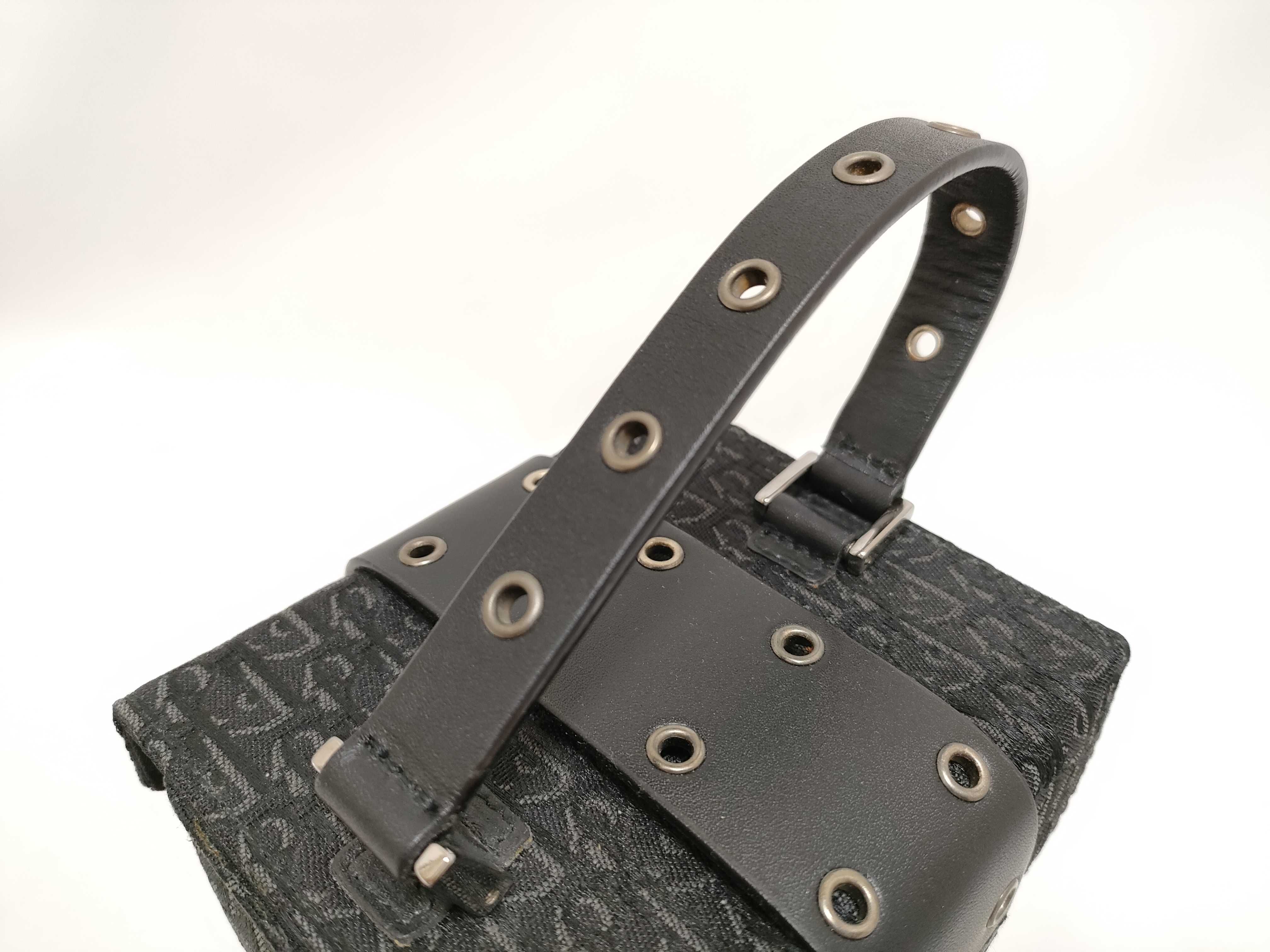 Trotter Street Chic Vanity Bag, Black — view 3