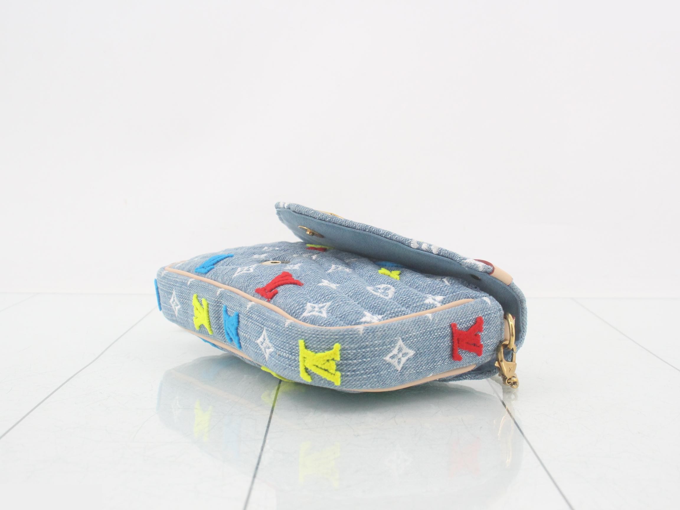 New Wave Pochette Chain Shoulder Bag — view 6